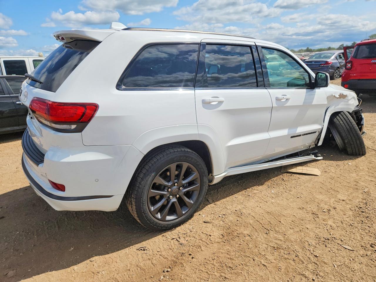 2019 Jeep Grand Cherokee Overland White vin: 1C4RJFCT8KC567765