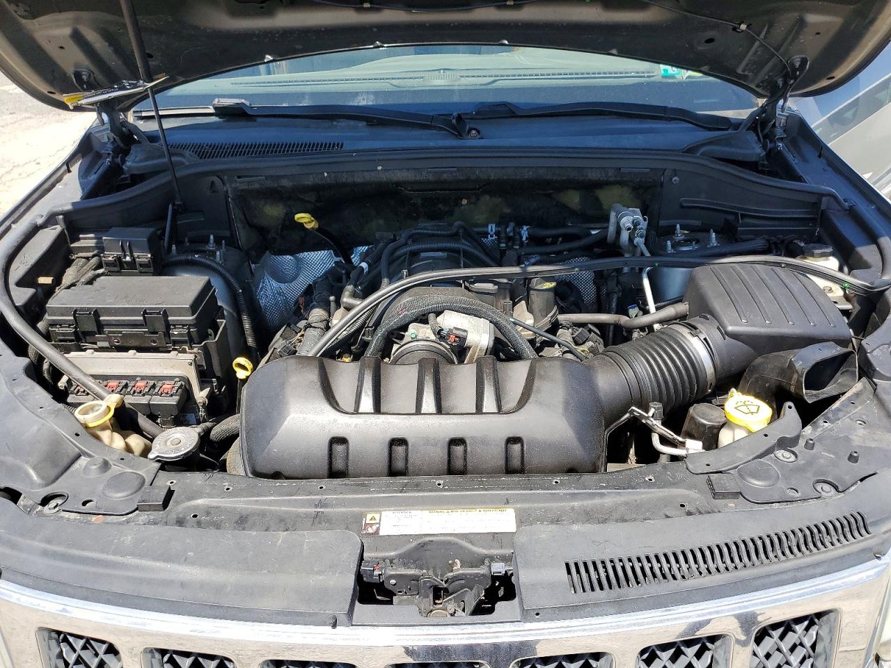2012 Jeep Grand Cherokee Overland Silver vin: 1C4RJFCT9CC144162