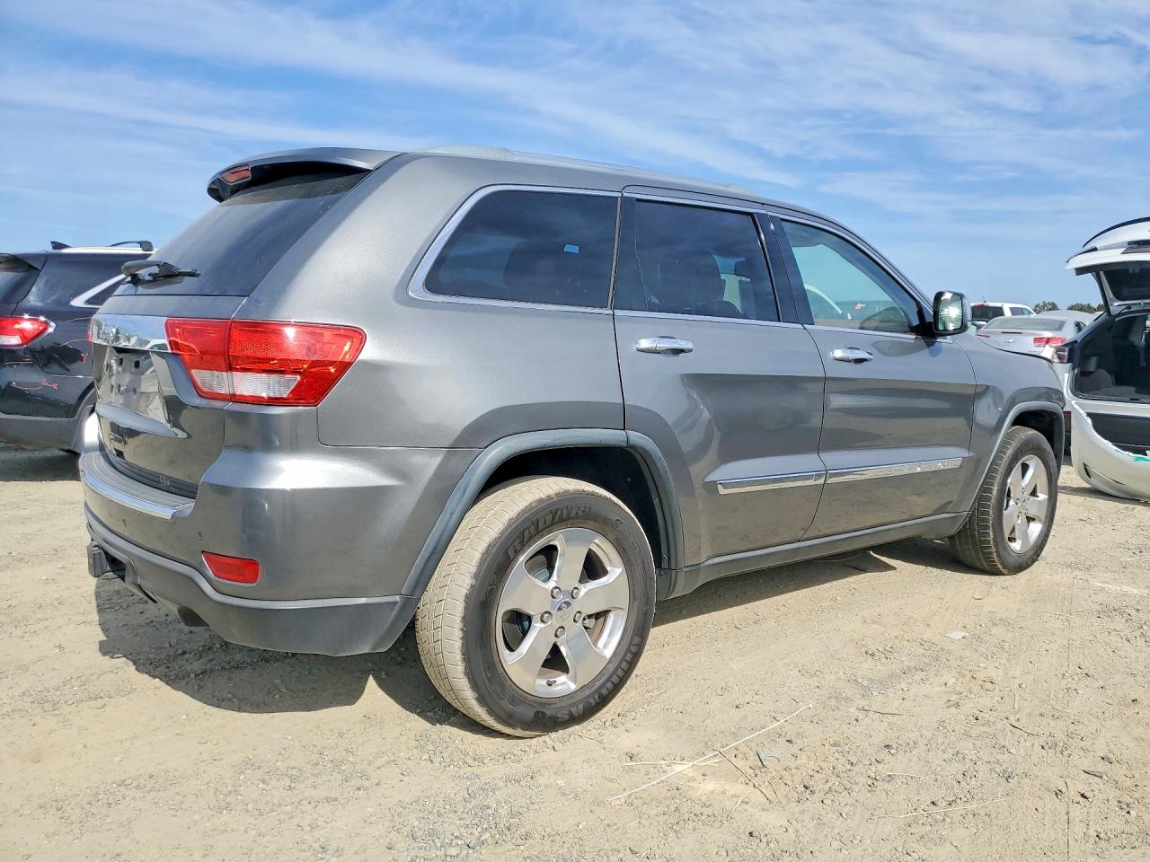 2012 Jeep Grand Cherokee Overland Silver vin: 1C4RJFCT9CC333474
