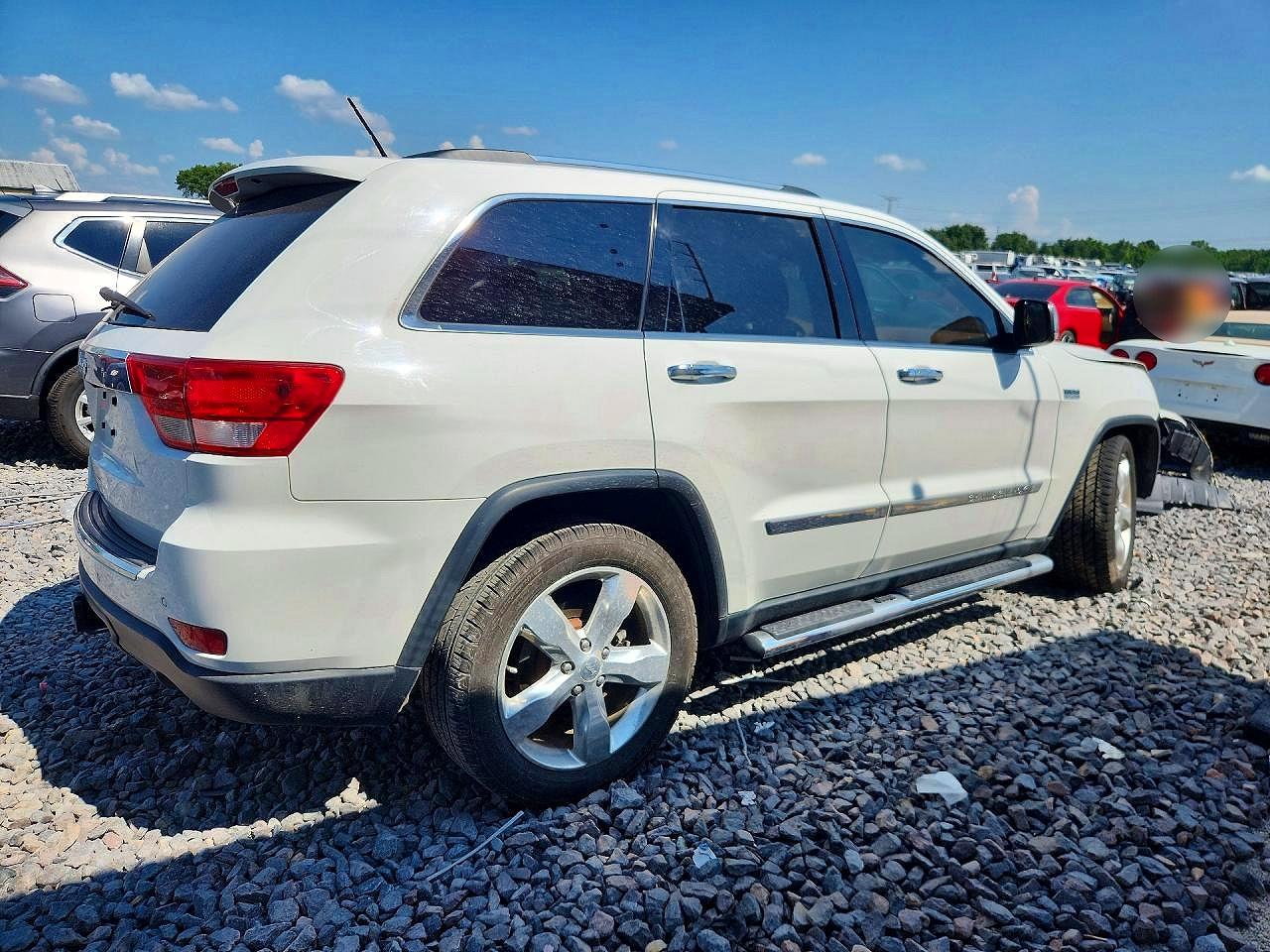 2013 Jeep Grand Cherokee Overland White vin: 1C4RJFCT9DC618886