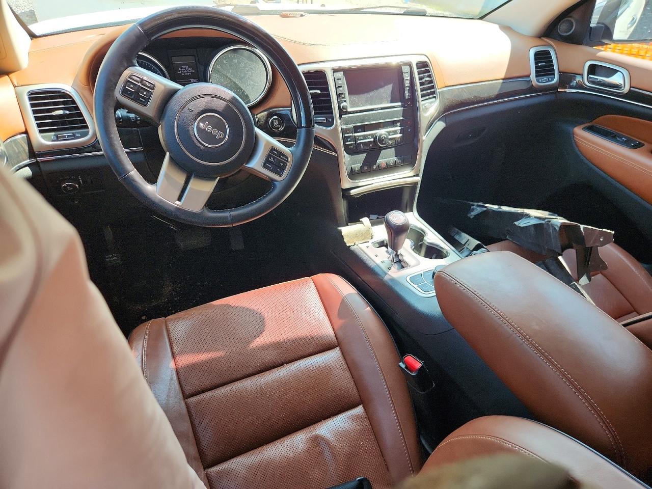 2013 Jeep Grand Cherokee Overland White vin: 1C4RJFCT9DC618886