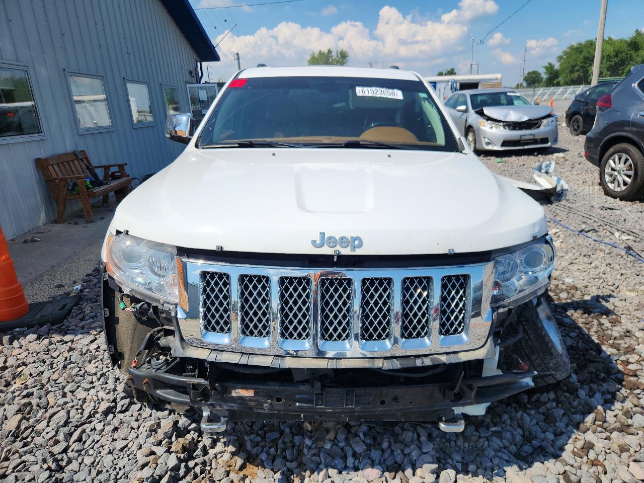 2013 Jeep Grand Cherokee Overland White vin: 1C4RJFCT9DC618886
