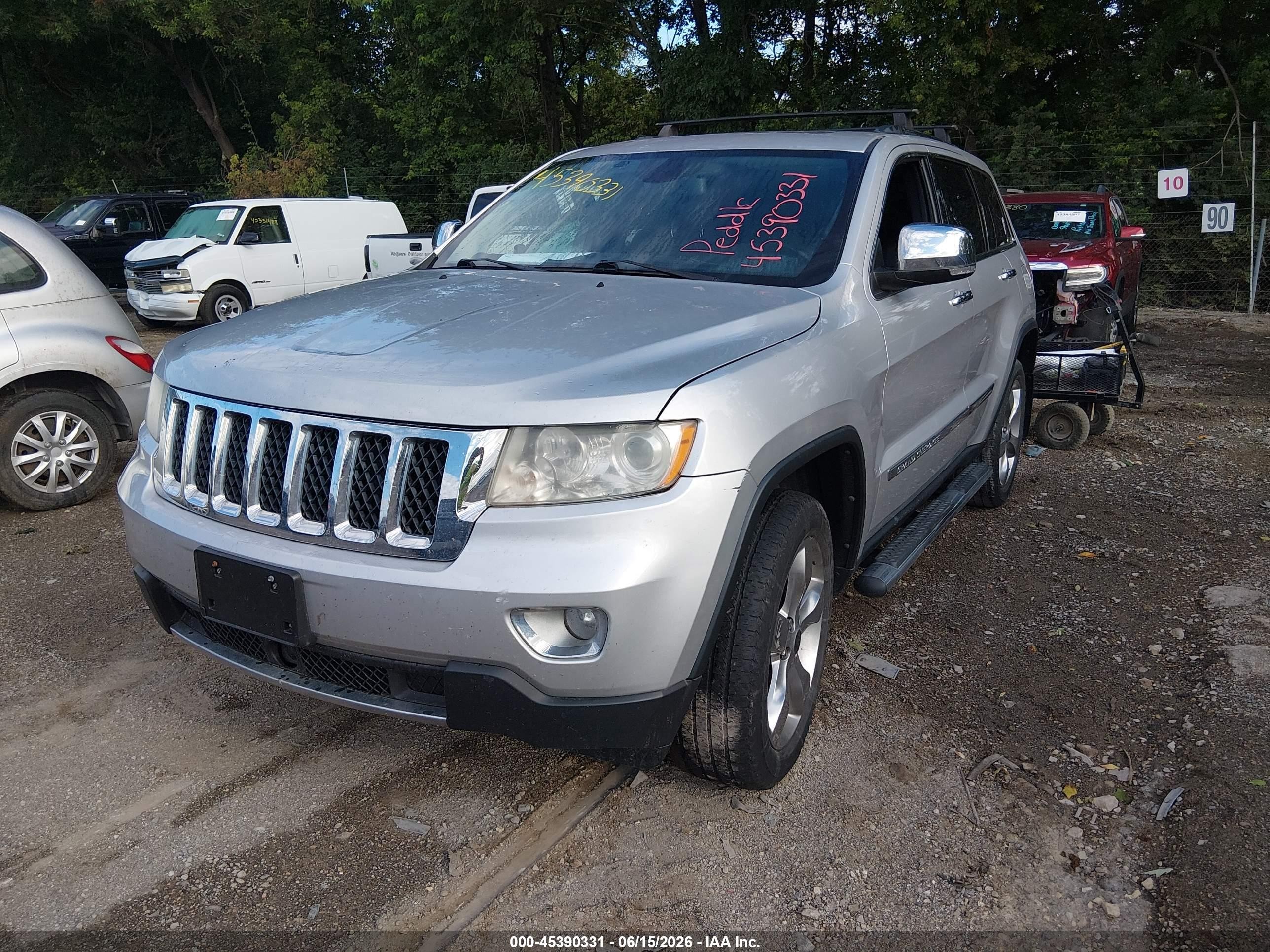 2013 Jeep Grand Cherokee Overland Silver vin: 1C4RJFCT9DC631833