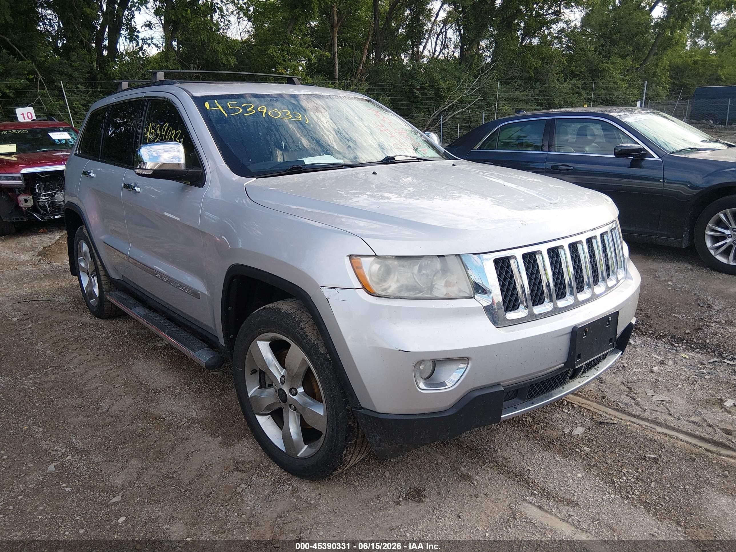 2013 Jeep Grand Cherokee Overland Silver vin: 1C4RJFCT9DC631833