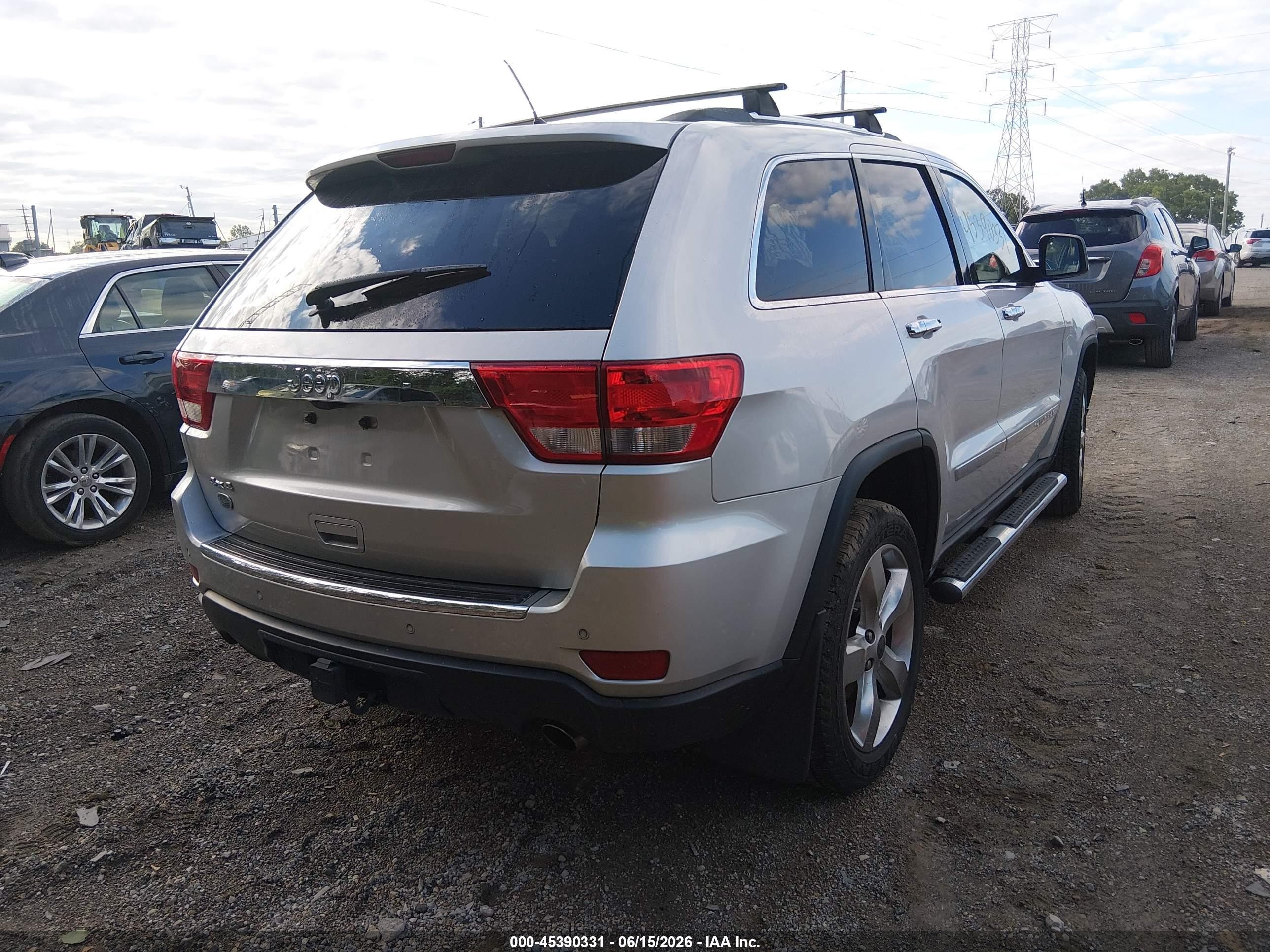 2013 Jeep Grand Cherokee Overland Silver vin: 1C4RJFCT9DC631833