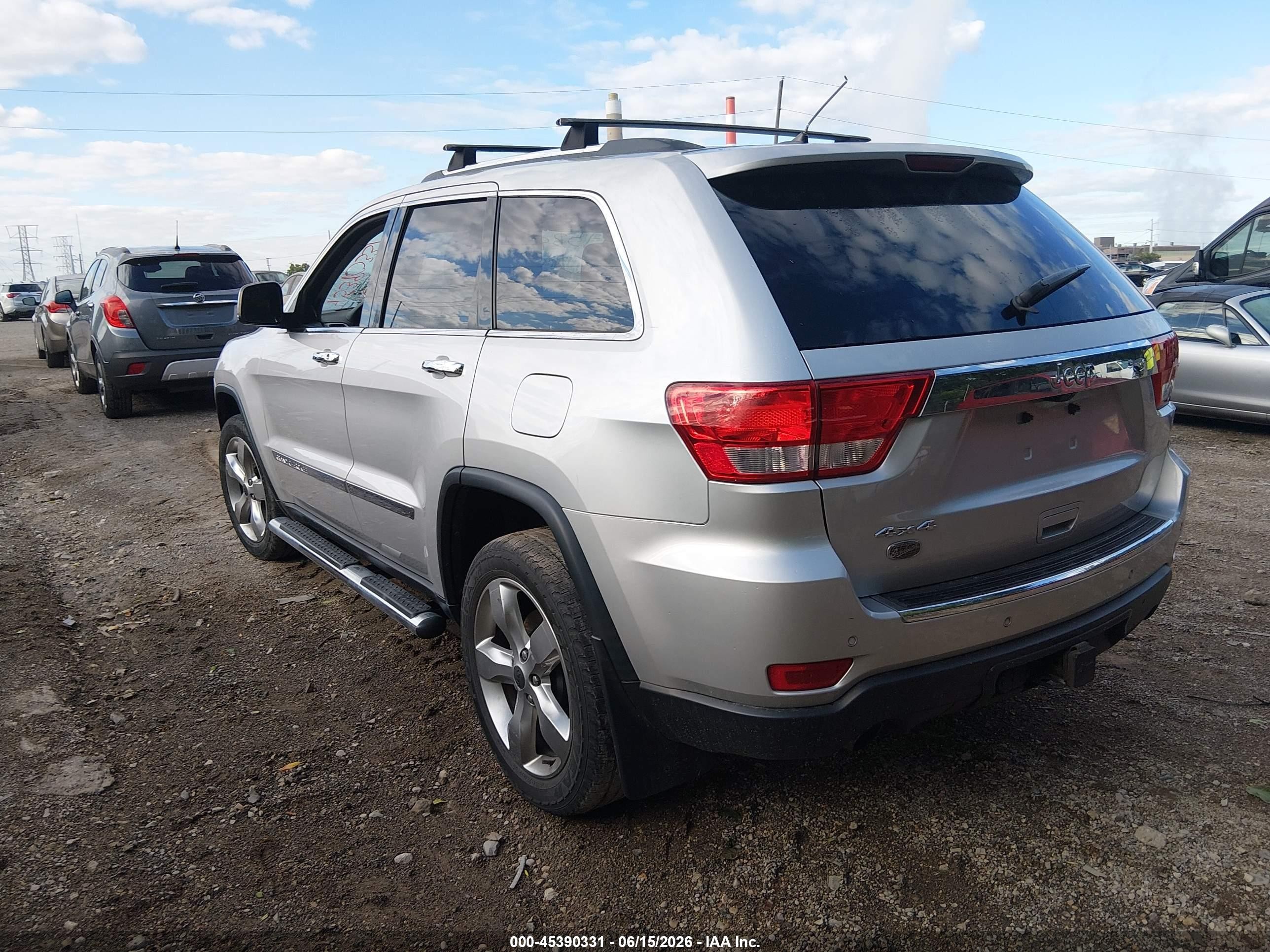 2013 Jeep Grand Cherokee Overland Silver vin: 1C4RJFCT9DC631833