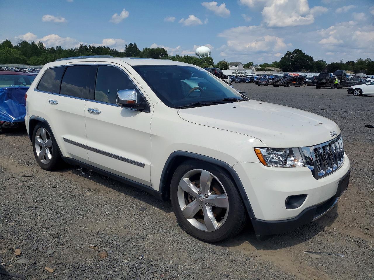 2012 Jeep Grand Cherokee Overland White vin: 1C4RJFCTXCC192110