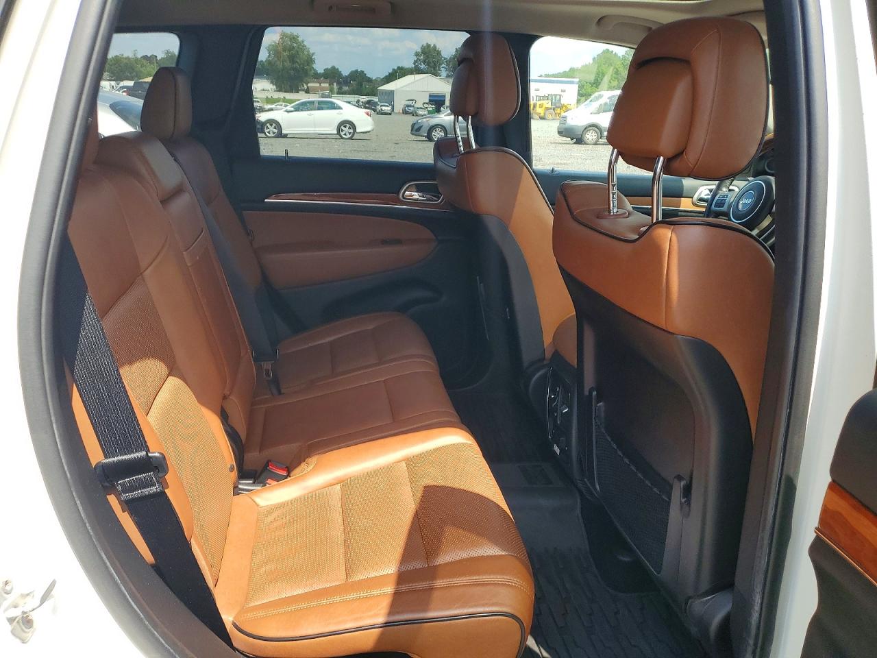 2012 Jeep Grand Cherokee Overland White vin: 1C4RJFCTXCC192110