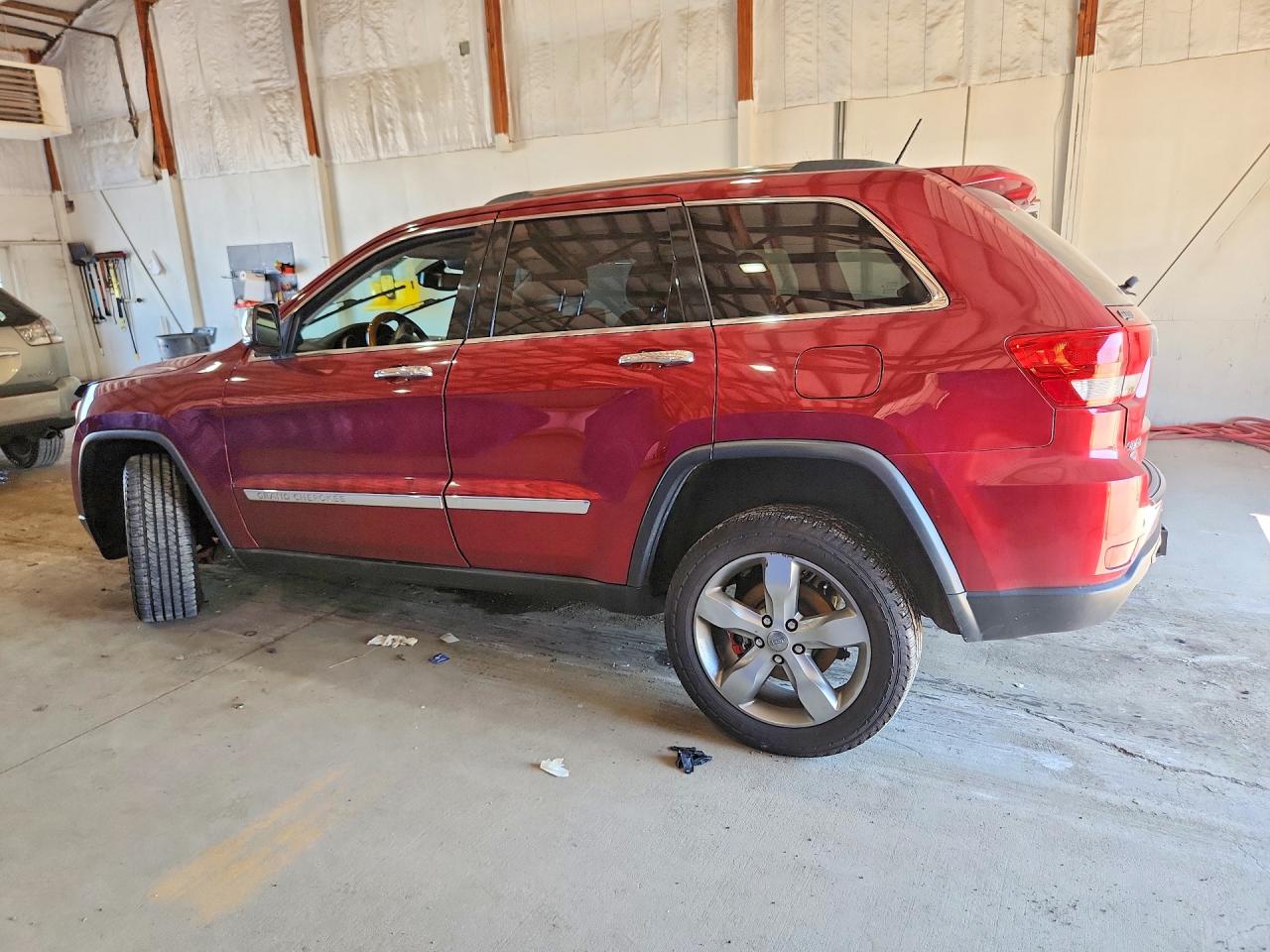 2013 Jeep Grand Cherokee Overland Burgundy vin: 1C4RJFCTXDC620498