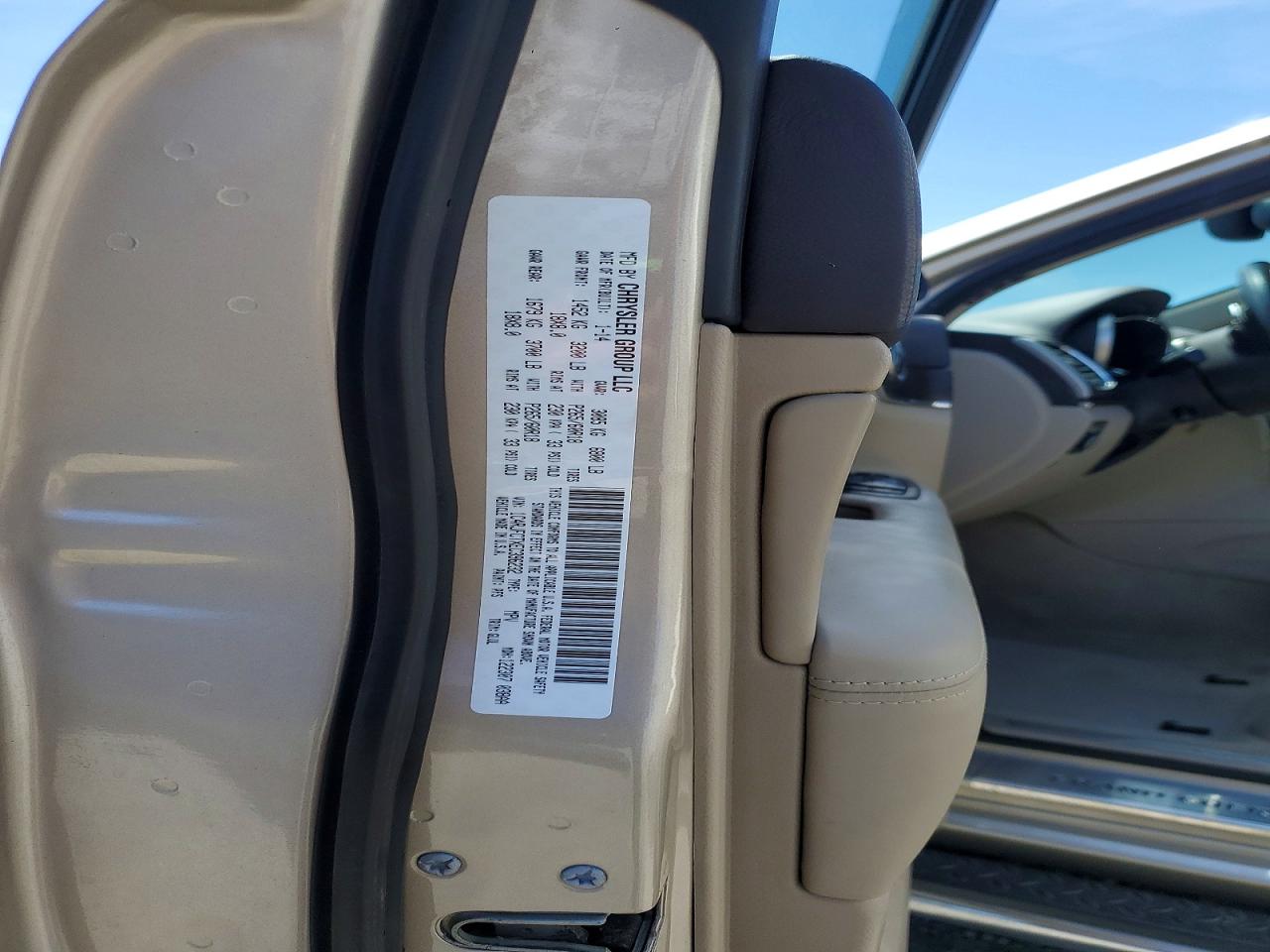 2014 Jeep Grand Cherokee Overland Gold vin: 1C4RJFCTXEC396232