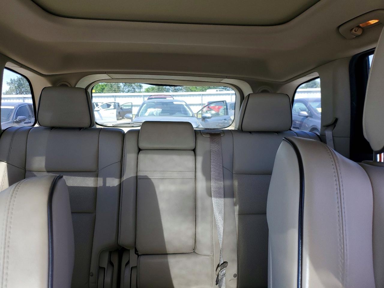 2014 Jeep Grand Cherokee Overland Gold vin: 1C4RJFCTXEC396232