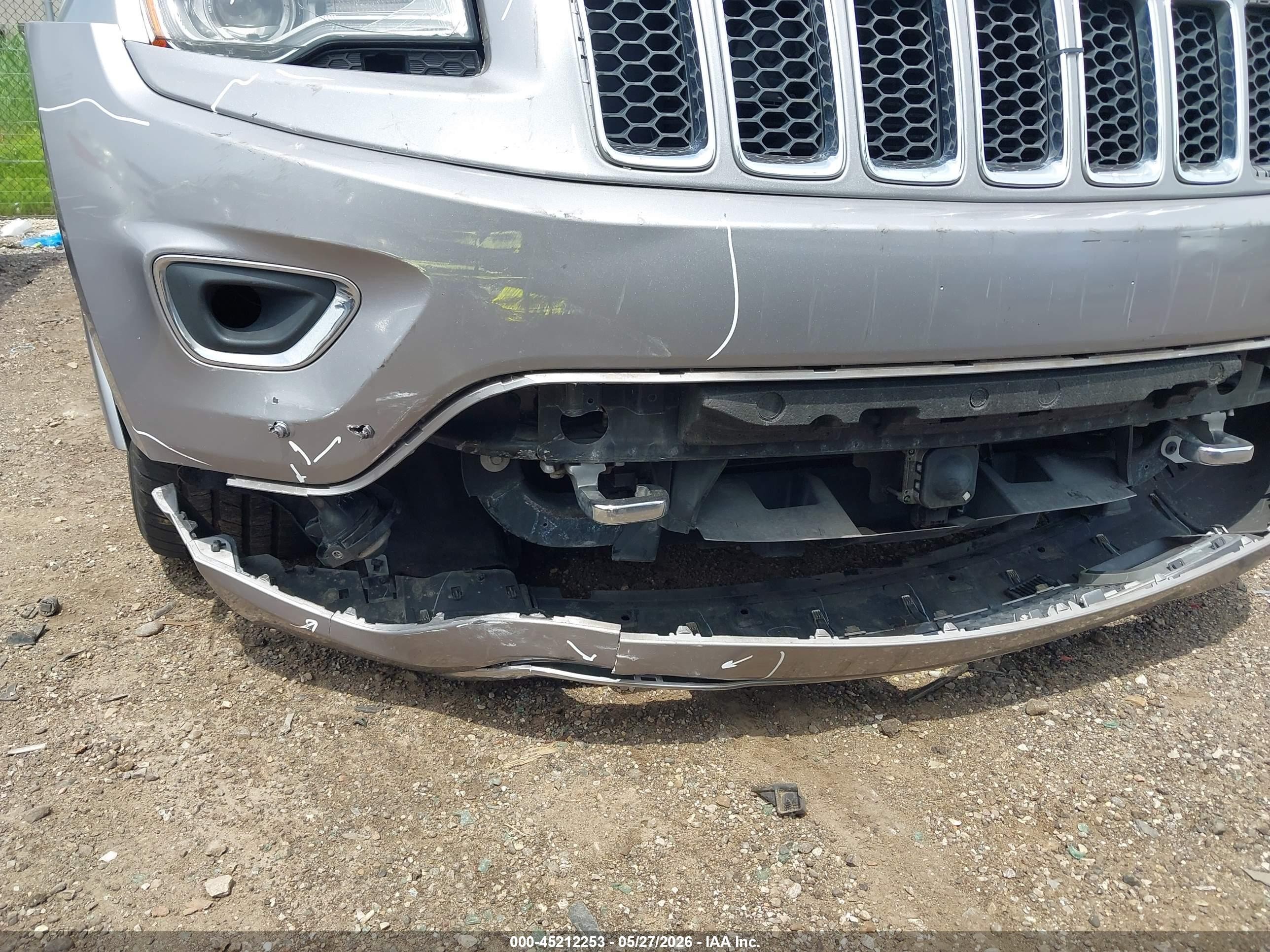 2015 Jeep Grand Cherokee Overland Silver vin: 1C4RJFCTXFC787933