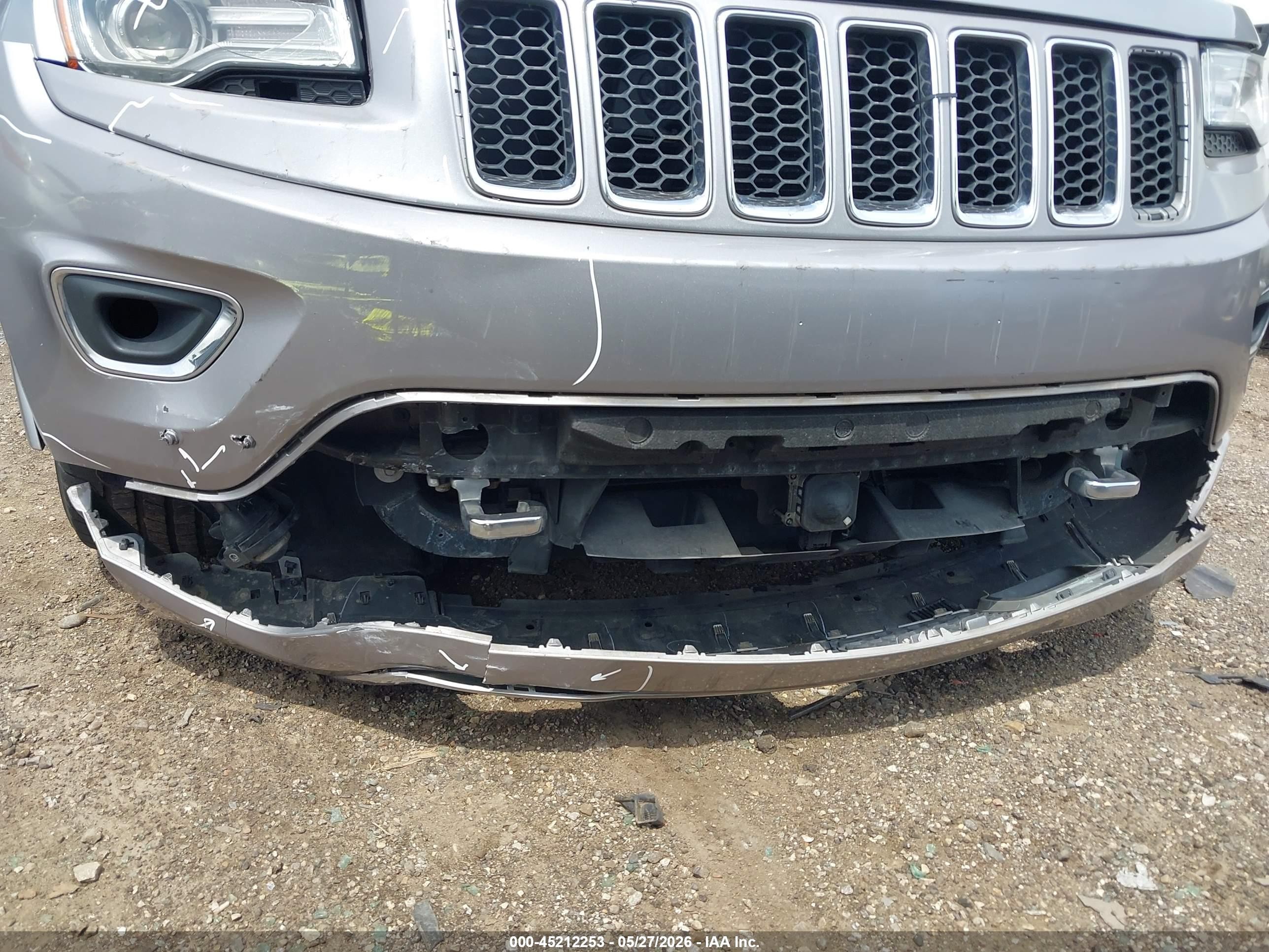 2015 Jeep Grand Cherokee Overland Silver vin: 1C4RJFCTXFC787933