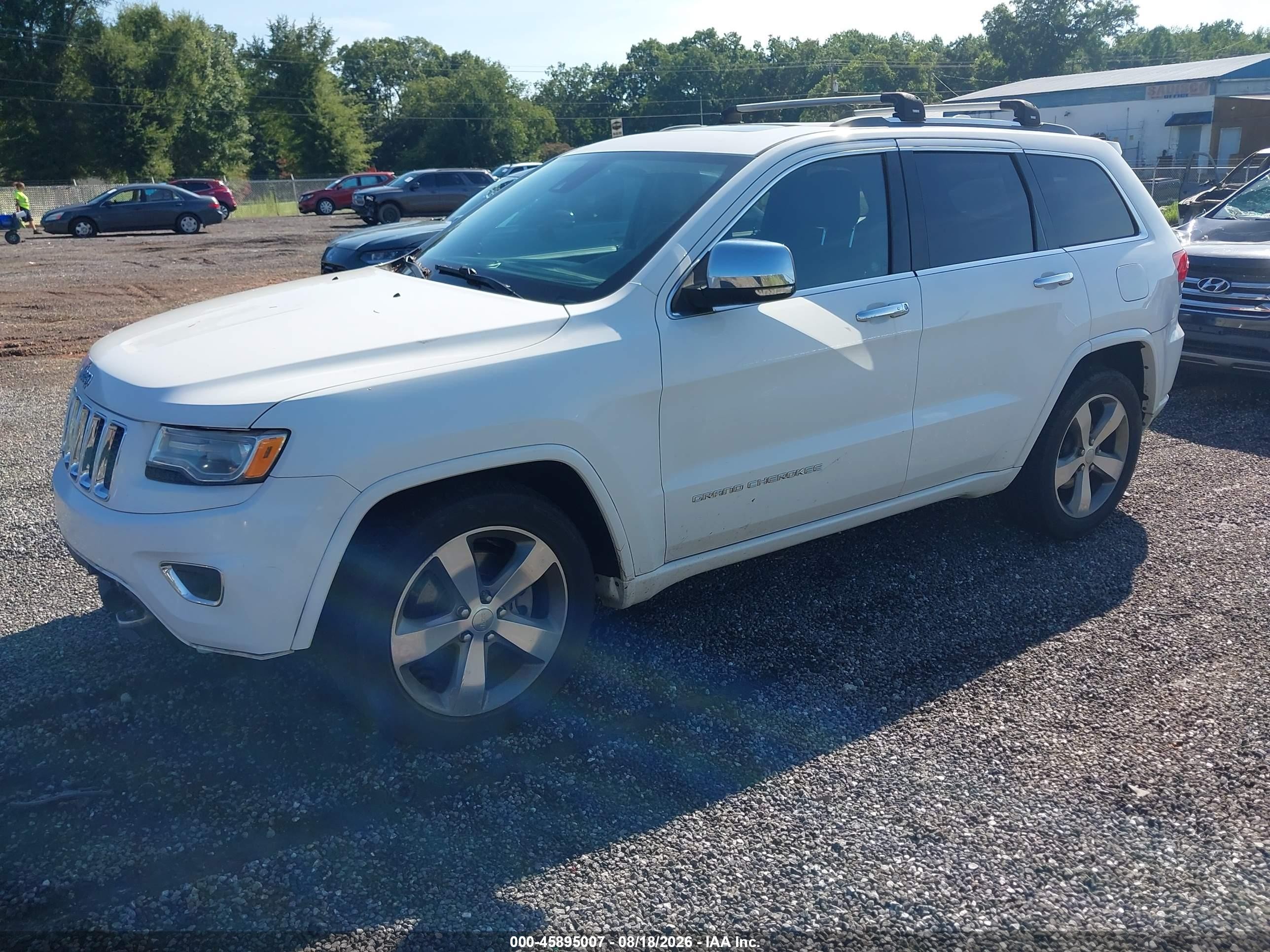 2015 Jeep Grand Cherokee Overland White vin: 1C4RJFCTXFC933232