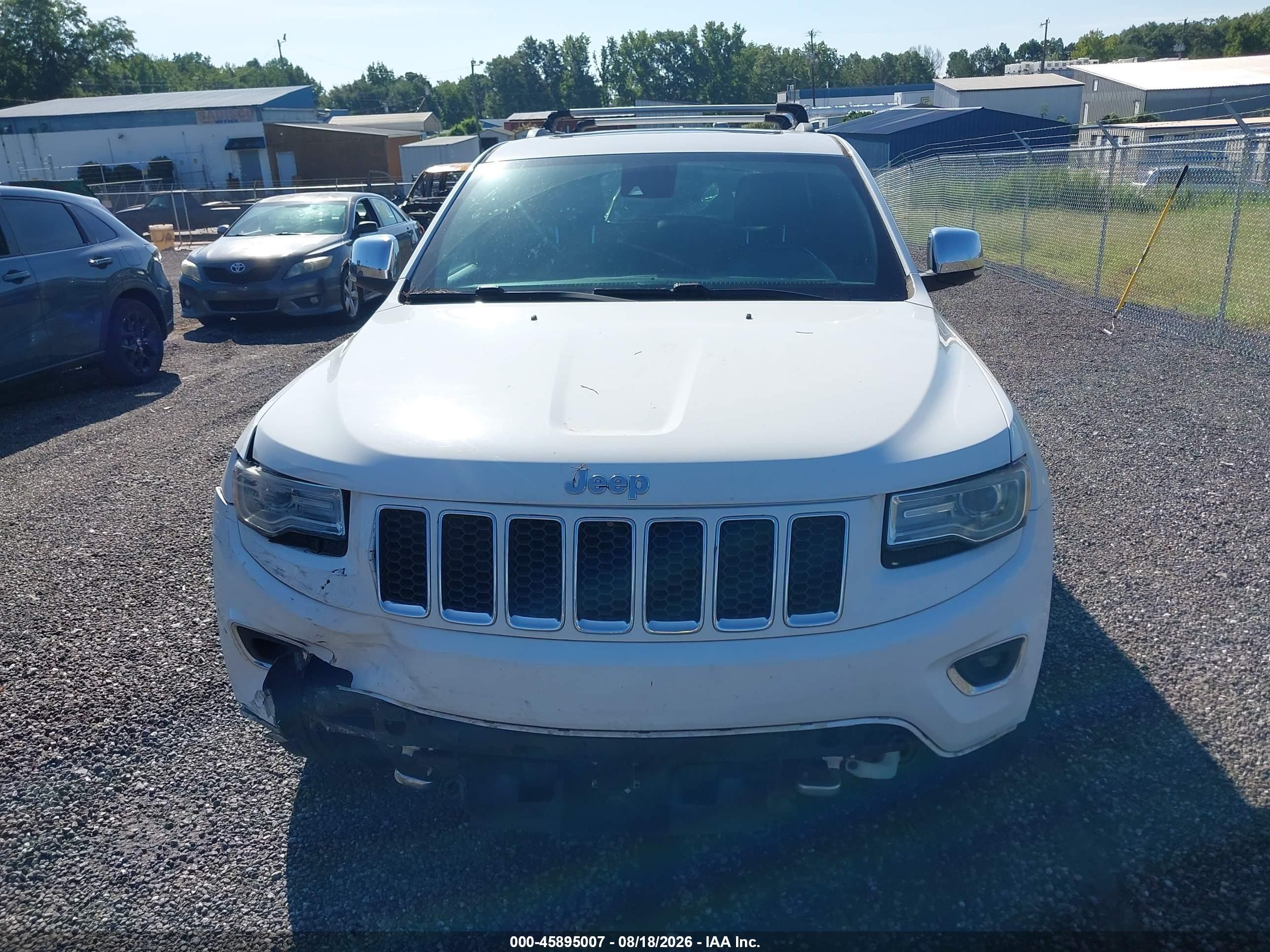 2015 Jeep Grand Cherokee Overland White vin: 1C4RJFCTXFC933232