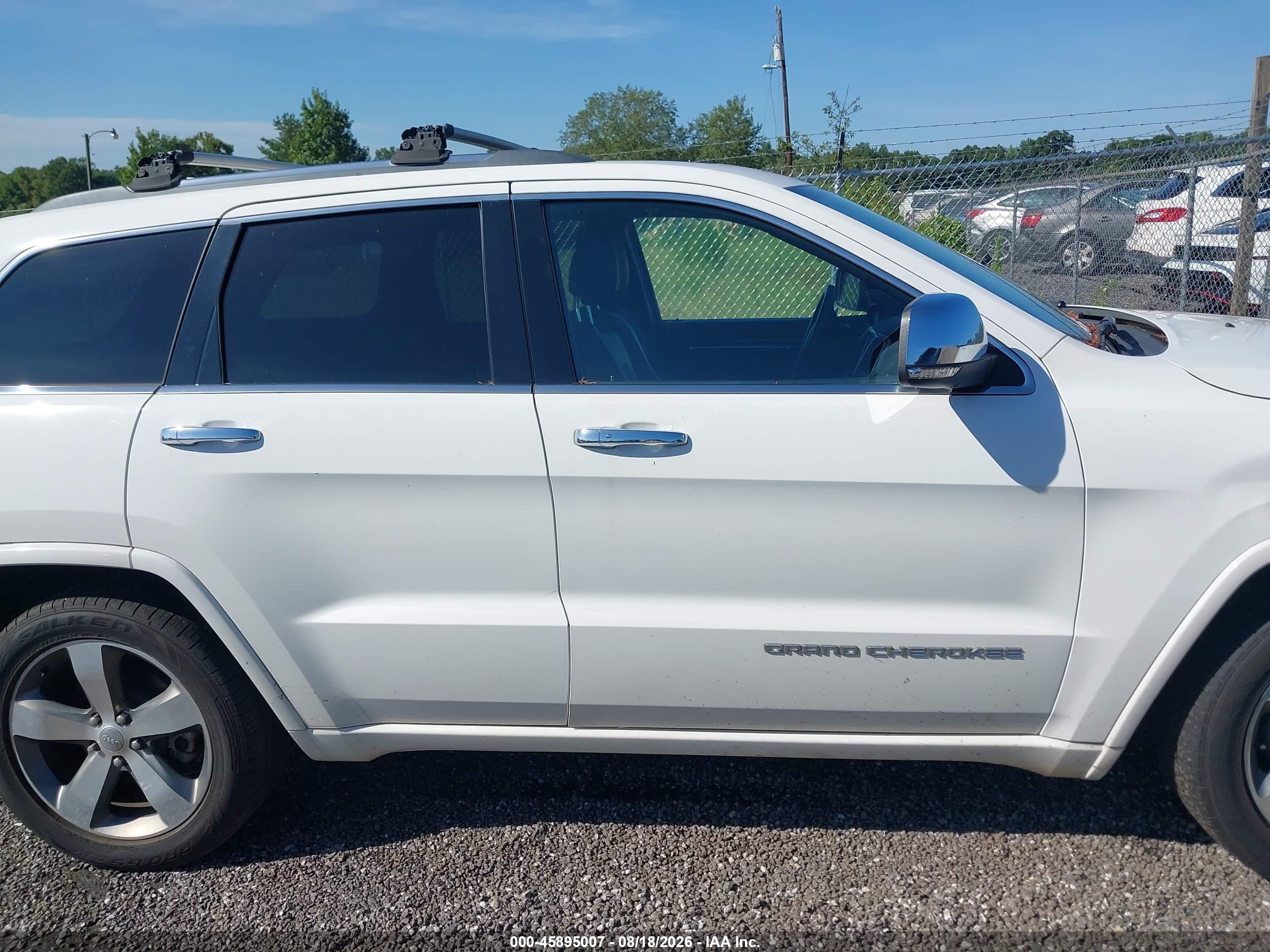 2015 Jeep Grand Cherokee Overland White vin: 1C4RJFCTXFC933232