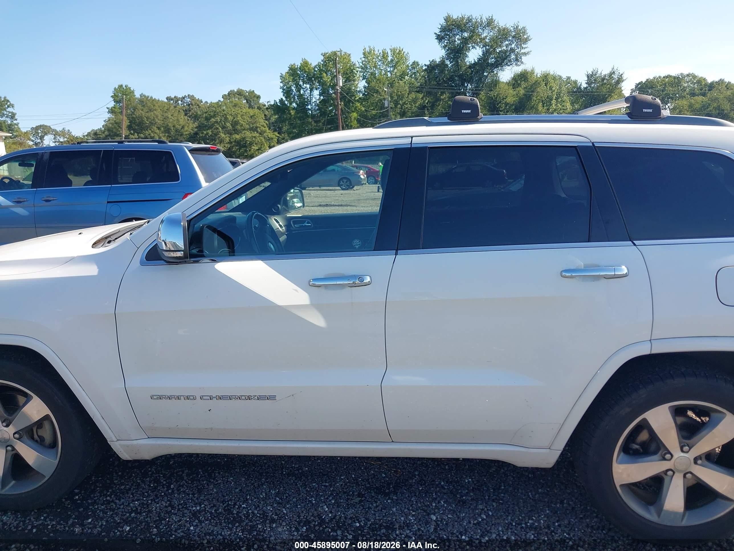 2015 Jeep Grand Cherokee Overland White vin: 1C4RJFCTXFC933232