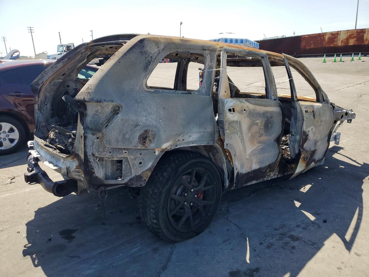 2015 Jeep Grand Cherokee Srt-8 Burn vin: 1C4RJFDJ0FC620008