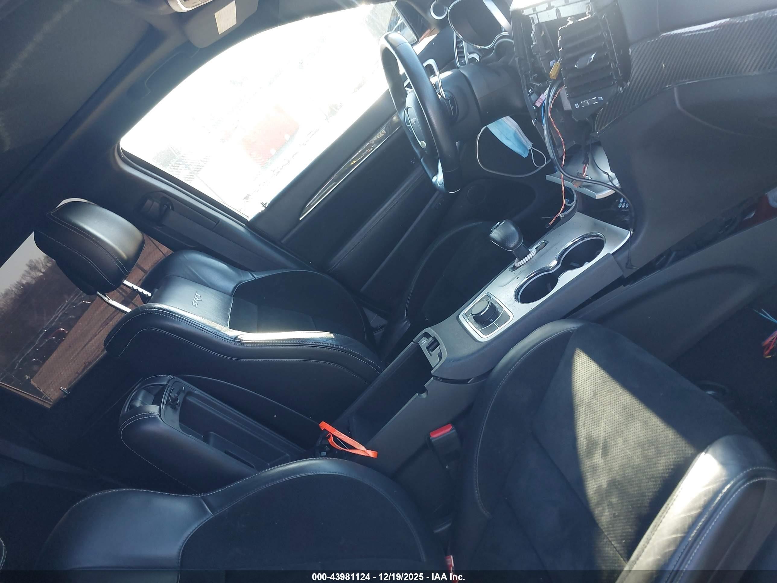 2014 Jeep Grand Cherokee Srt-8 Бордовый vin: 1C4RJFDJXEC235909