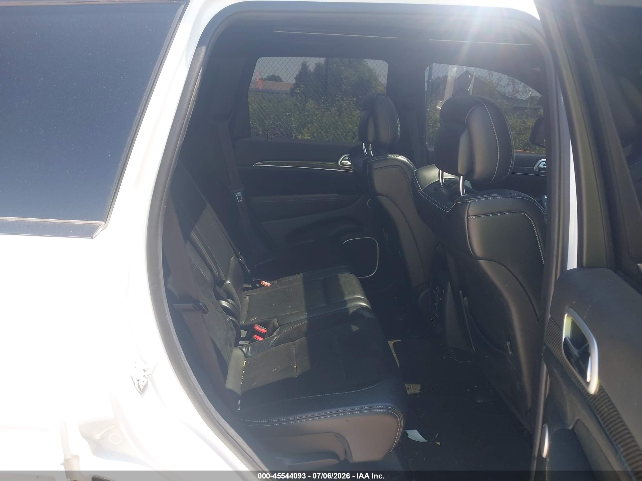 2014 Jeep Grand Cherokee Srt8 White vin: 1C4RJFDJ2EC377171