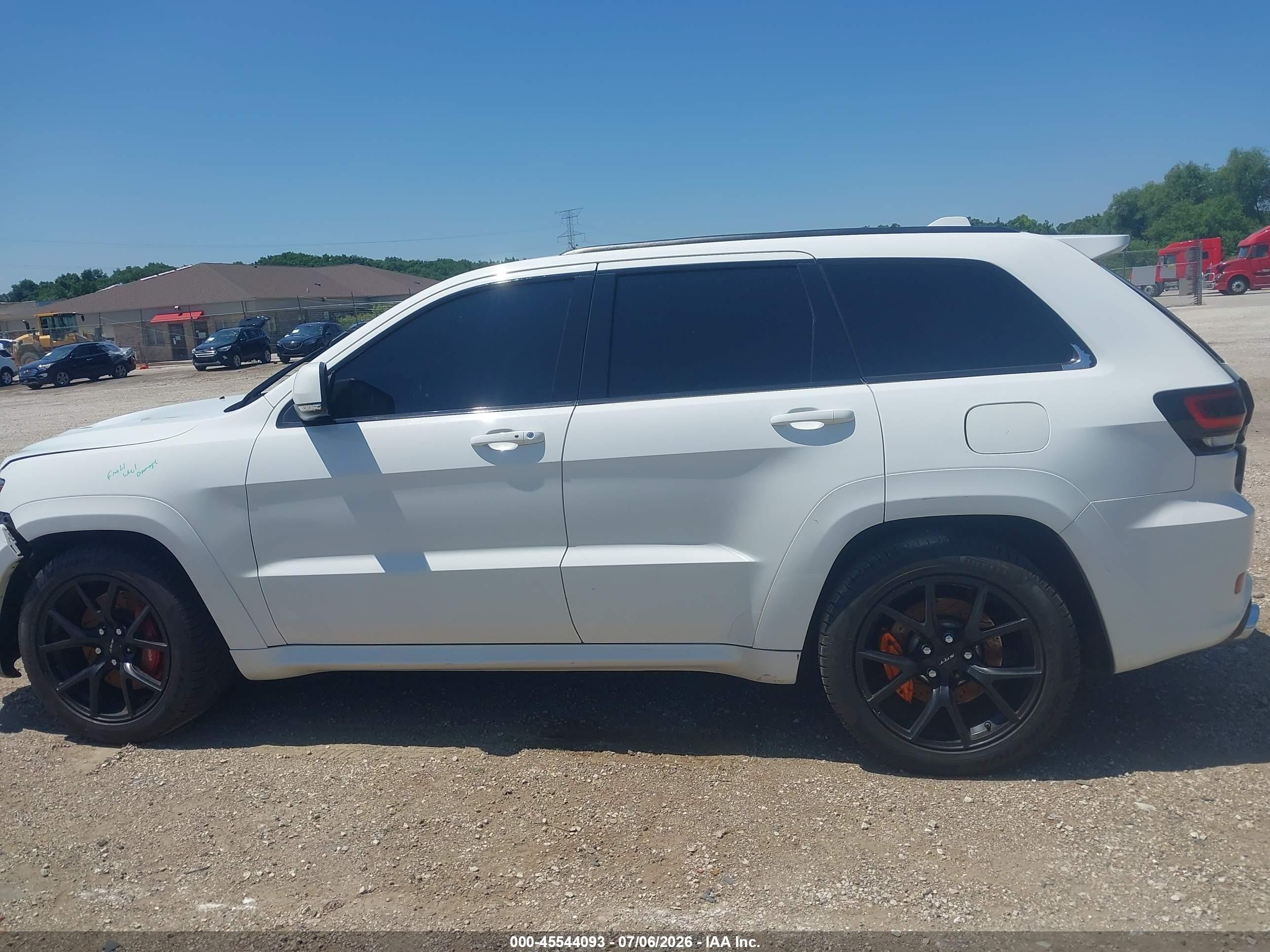 2014 Jeep Grand Cherokee Srt8 White vin: 1C4RJFDJ2EC377171