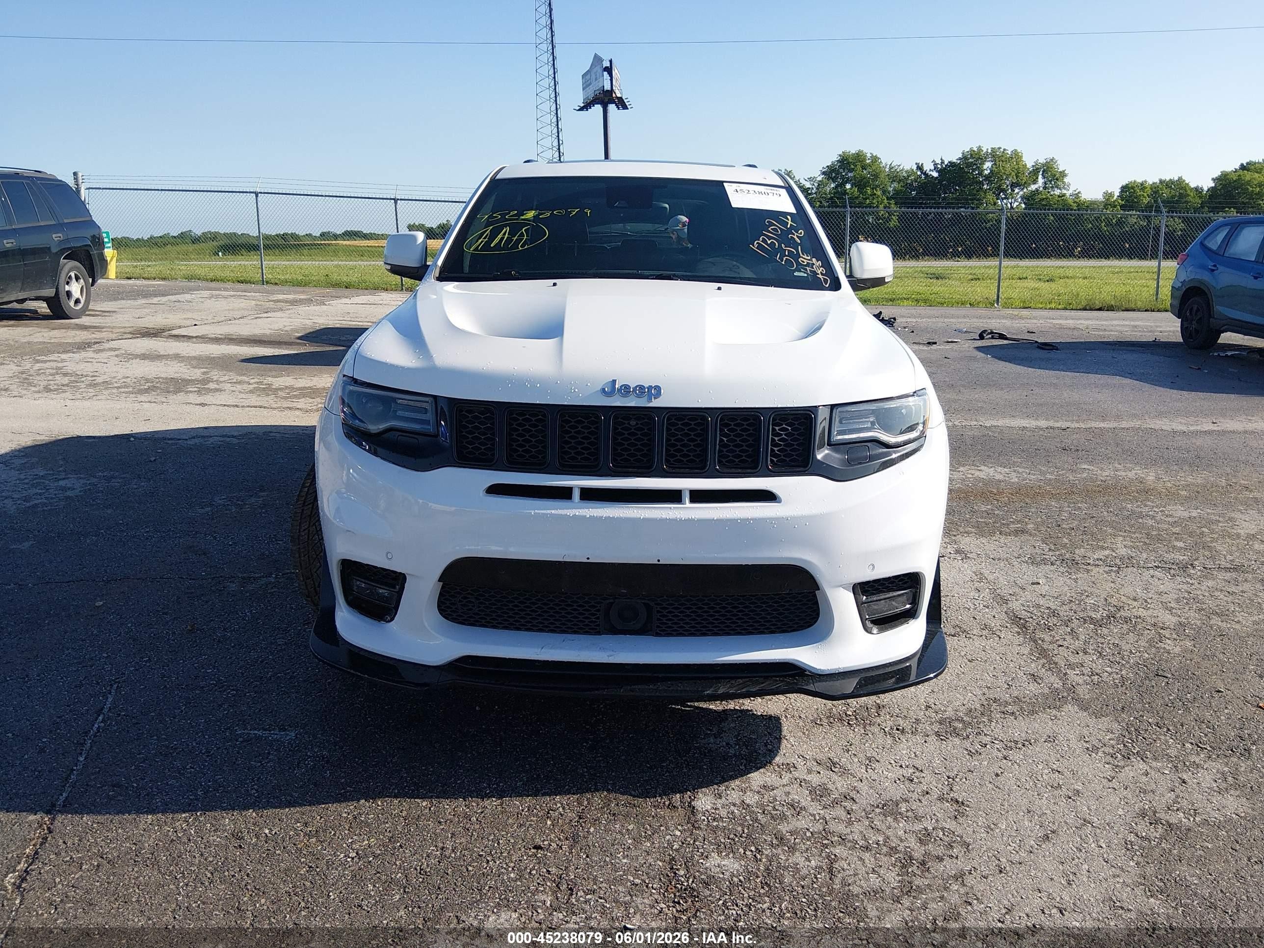 2017 Jeep Grand Cherokee Srt 4x4 Белый vin: 1C4RJFDJ2HC675157