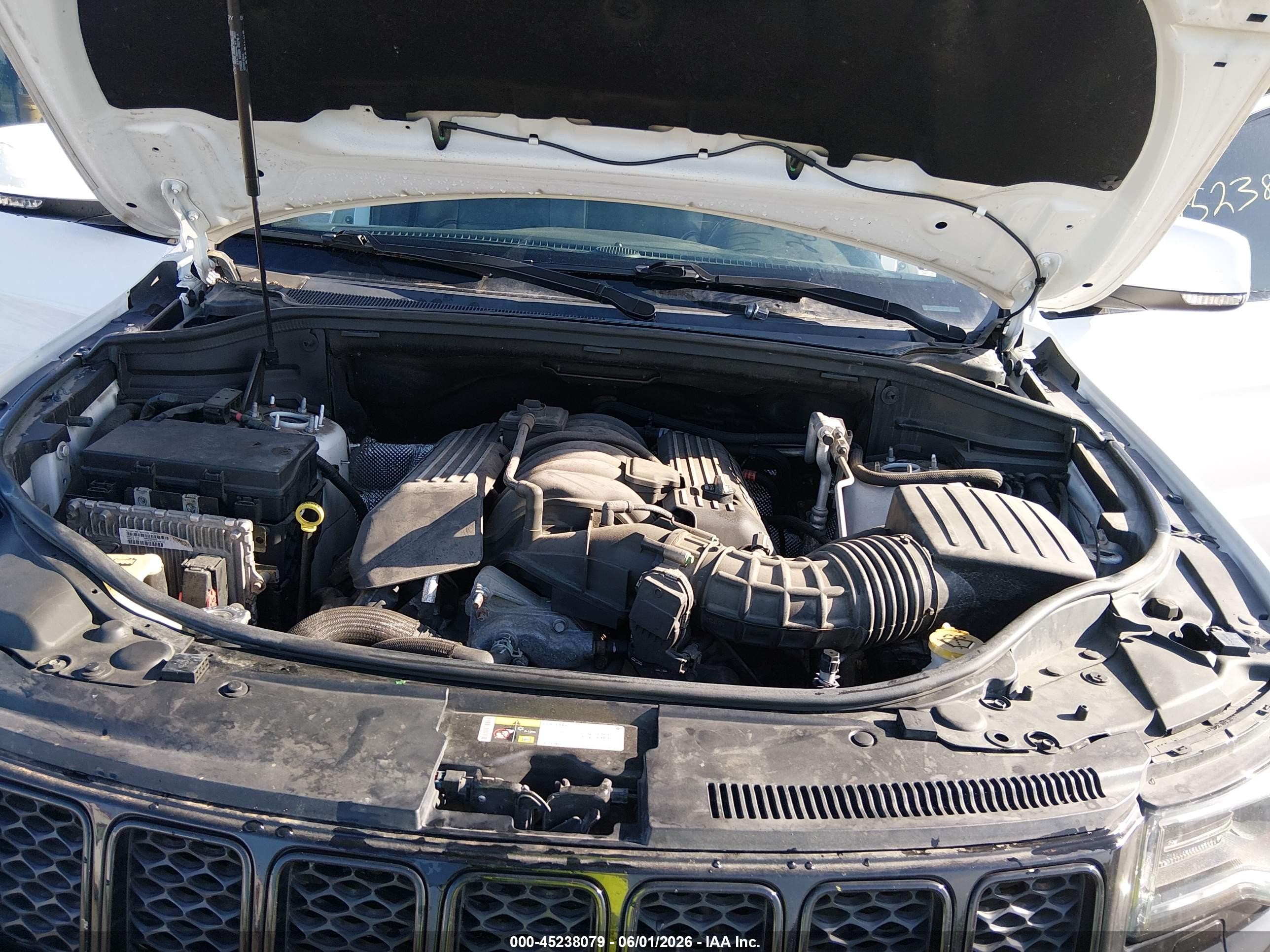 2017 Jeep Grand Cherokee Srt 4x4 Белый vin: 1C4RJFDJ2HC675157
