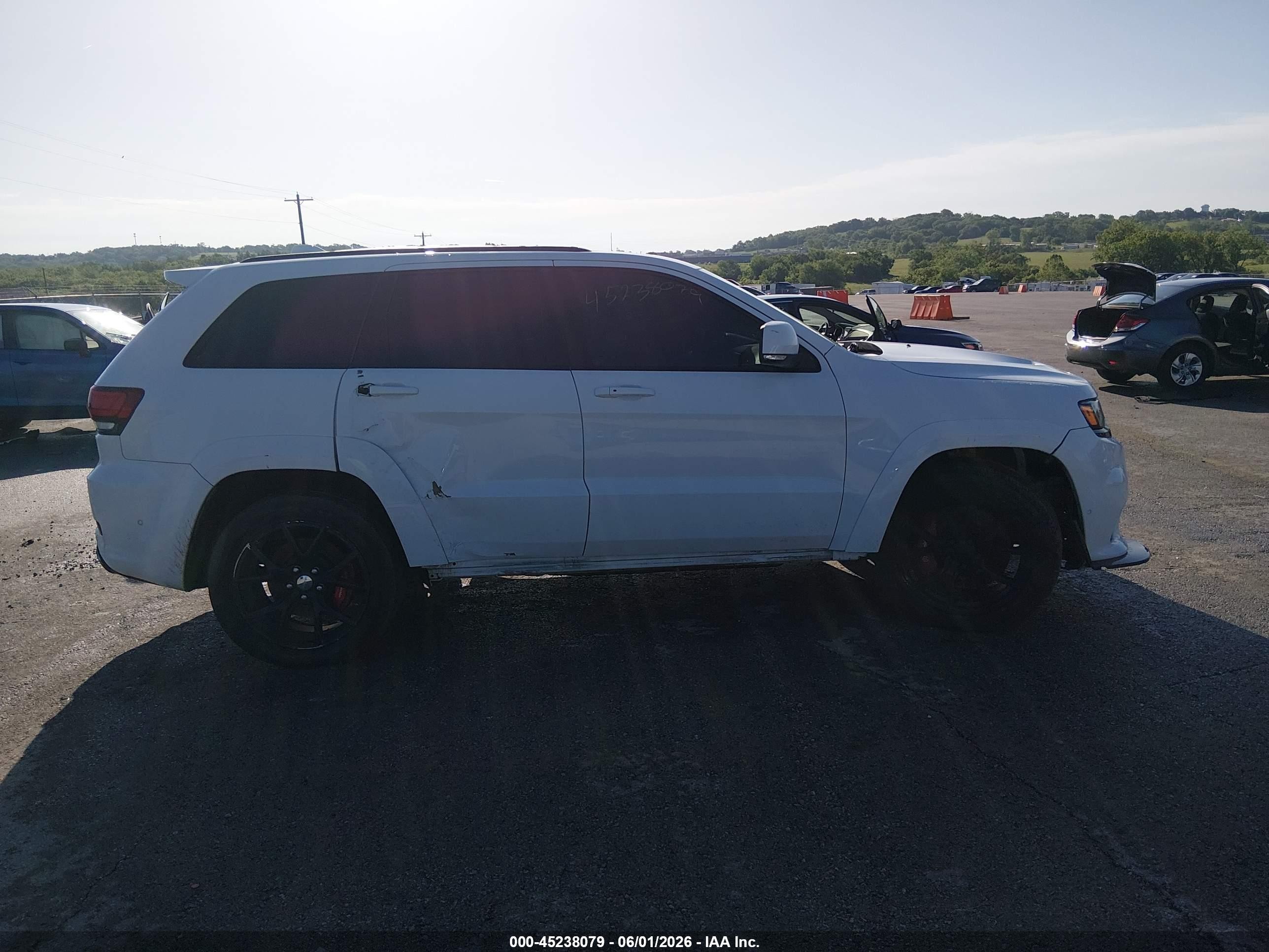 2017 Jeep Grand Cherokee Srt 4x4 Белый vin: 1C4RJFDJ2HC675157