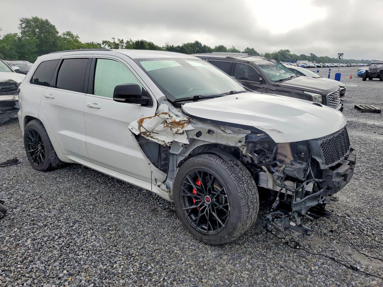 2015 Jeep Grand Cherokee Srt-8 White vin: 1C4RJFDJ4FC944157