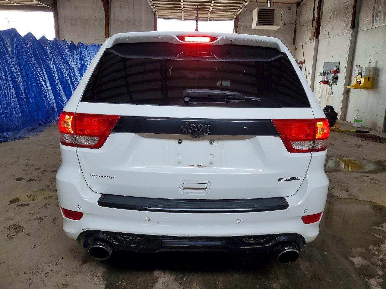 2013 Jeep Grand Cherokee Srt-8 White vin: 1C4RJFDJ5DC603170