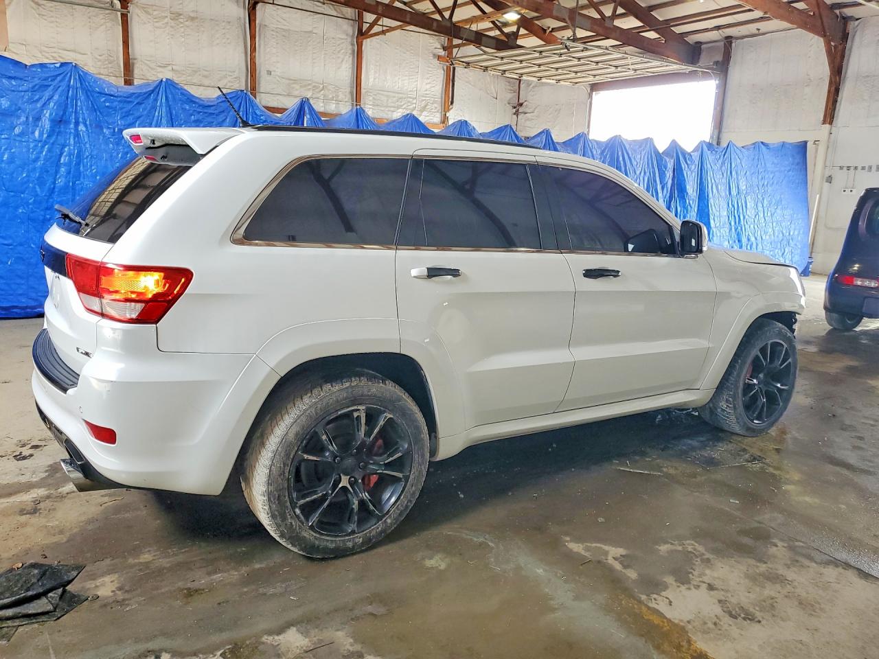 2013 Jeep Grand Cherokee Srt-8 White vin: 1C4RJFDJ5DC603170