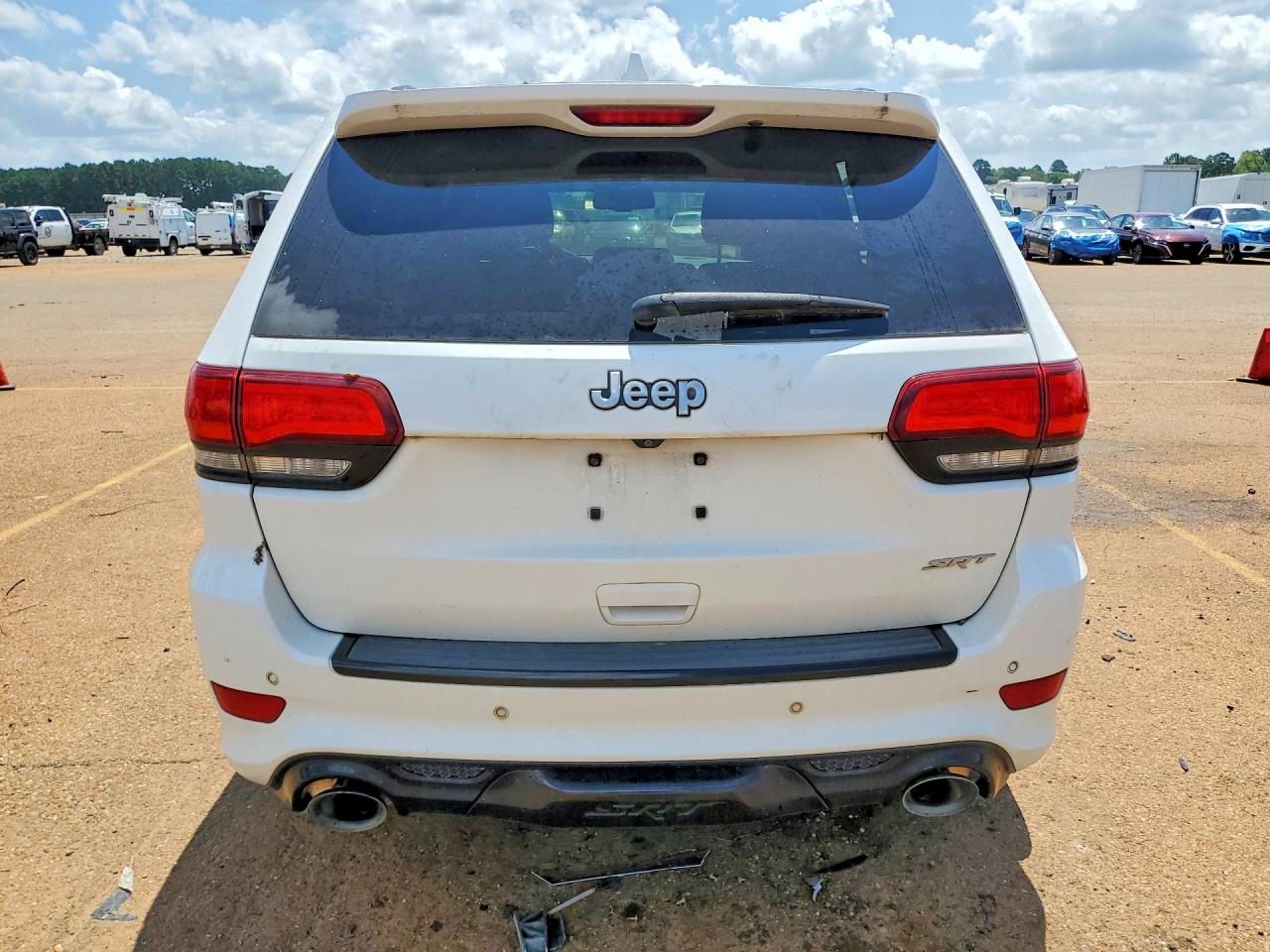 2014 Jeep Grand Cherokee Srt-8 White vin: 1C4RJFDJ5EC572231