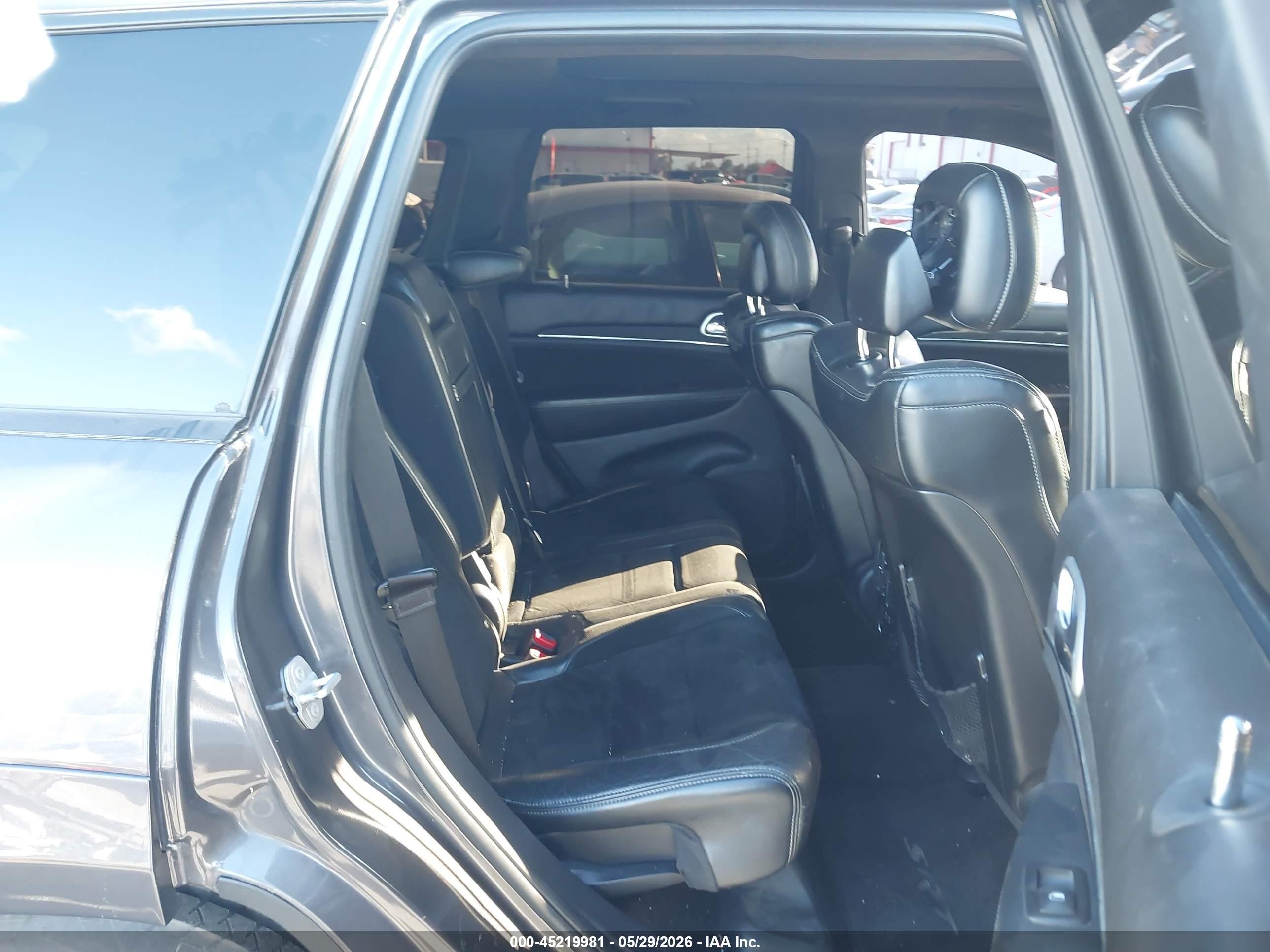 2015 Jeep Grand Cherokee Srt Gray vin: 1C4RJFDJ5FC141082