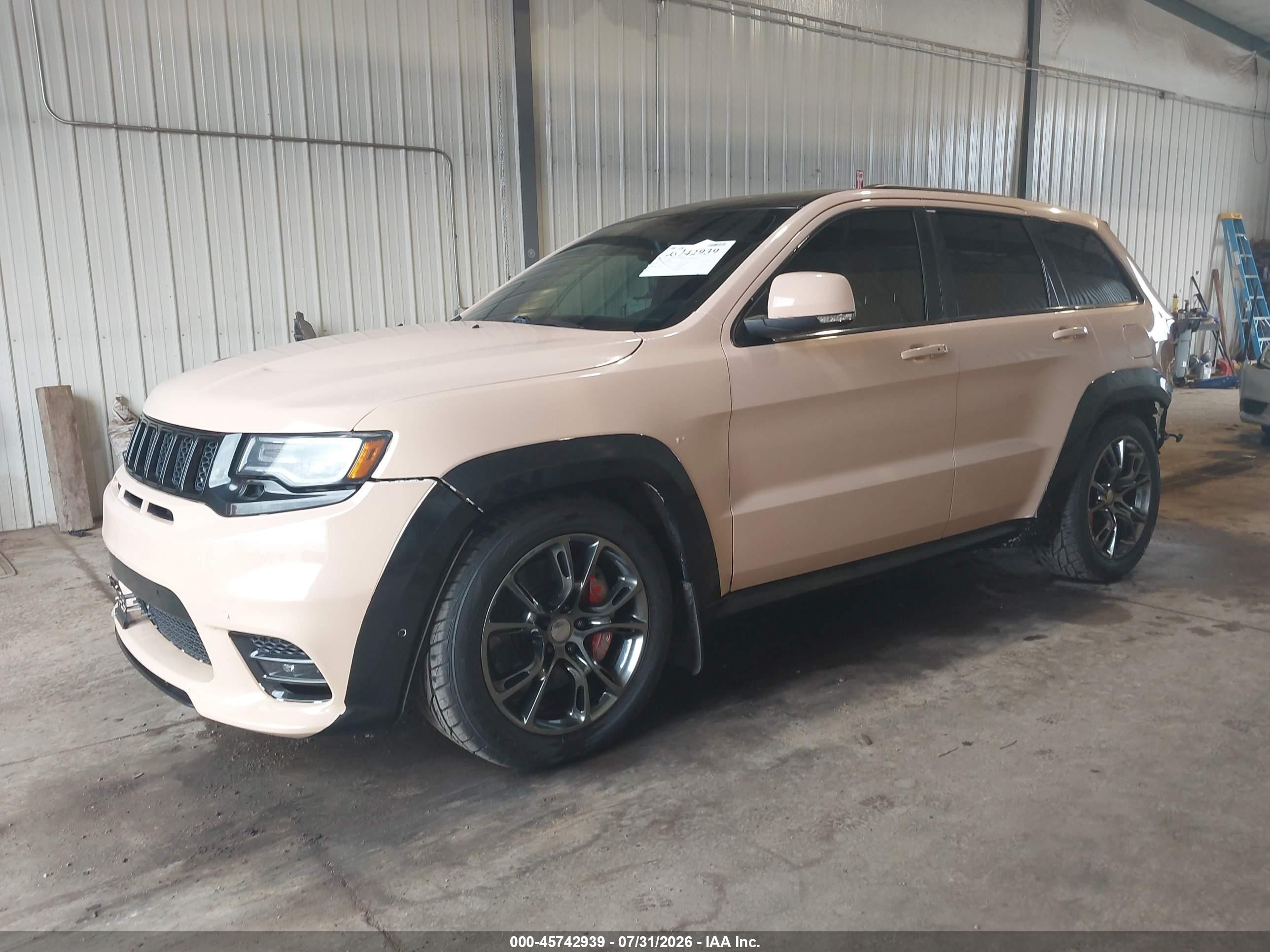 2014 Jeep Grand Cherokee Srt Beige vin: 1C4RJFDJ6EC378923