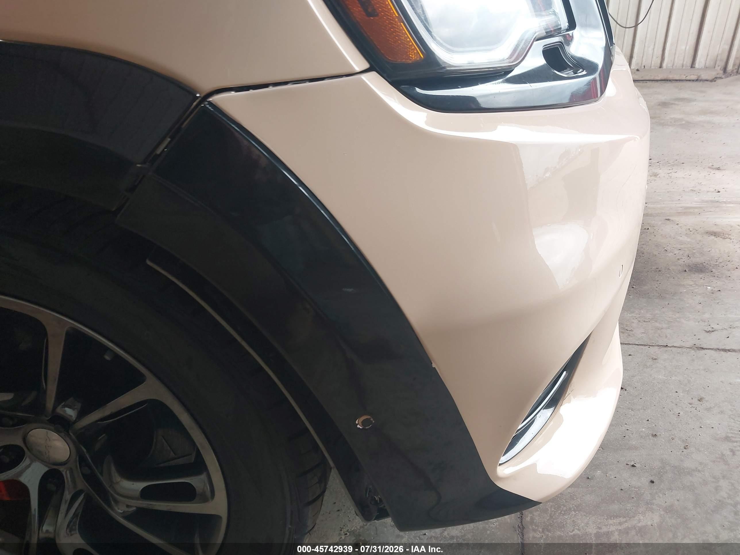 2014 Jeep Grand Cherokee Srt Beige vin: 1C4RJFDJ6EC378923