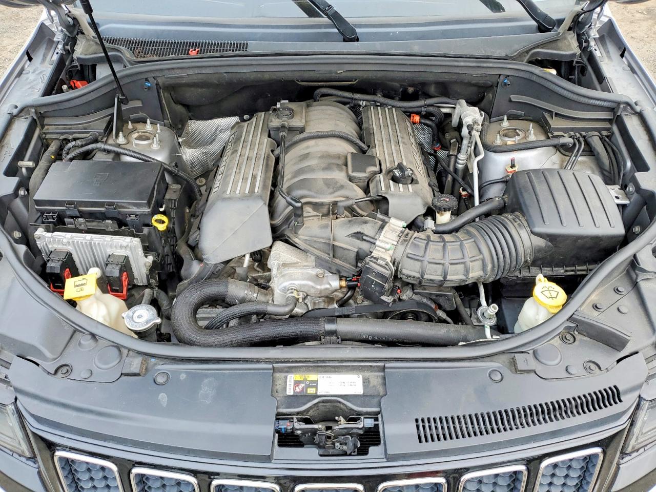 2014 Jeep Grand Cherokee Srt-8 Silver vin: 1C4RJFDJ7EC302112