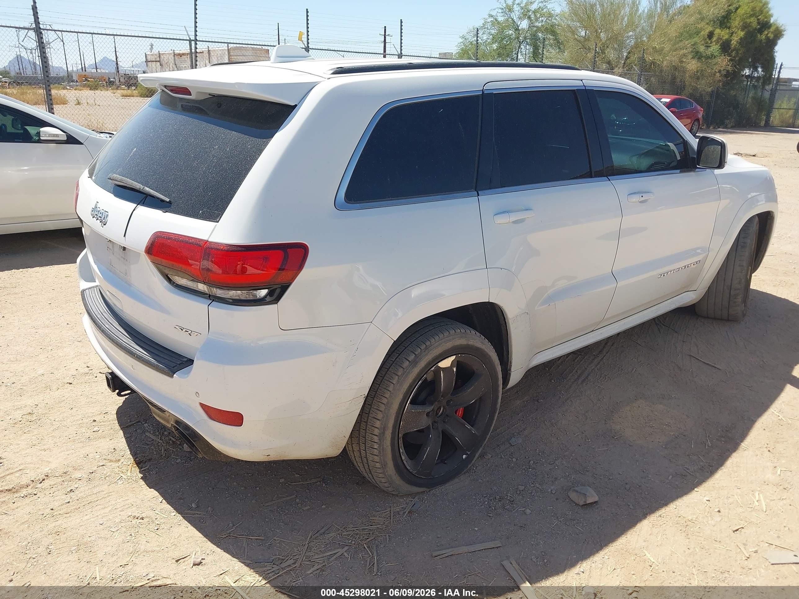 2014 Jeep Grand Cherokee Srt White vin: 1C4RJFDJ7EC540414