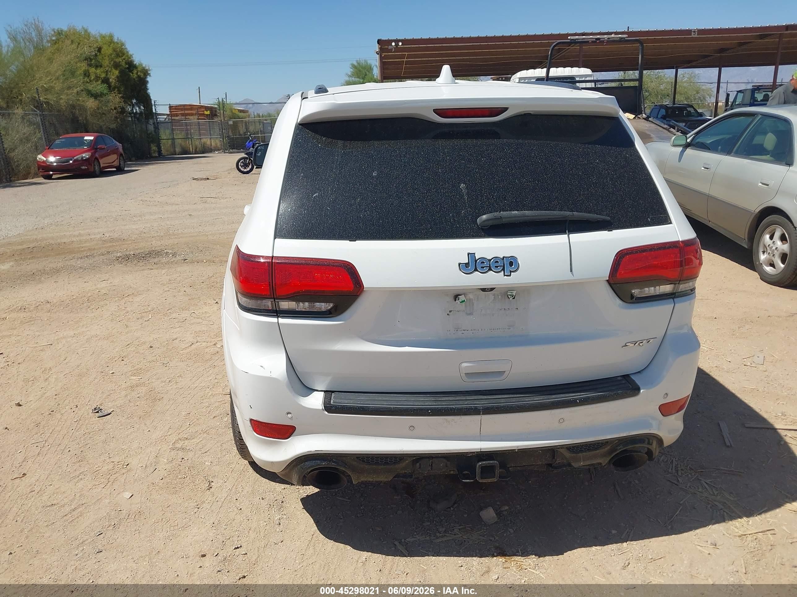 2014 Jeep Grand Cherokee Srt White vin: 1C4RJFDJ7EC540414