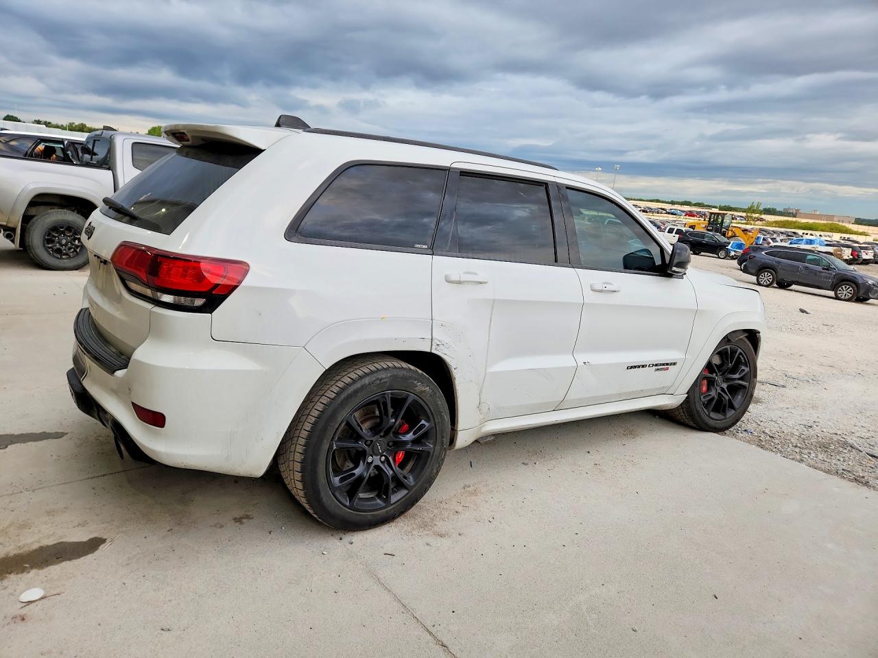 2014 Jeep Grand Cherokee Srt-8 White vin: 1C4RJFDJ8EC225945