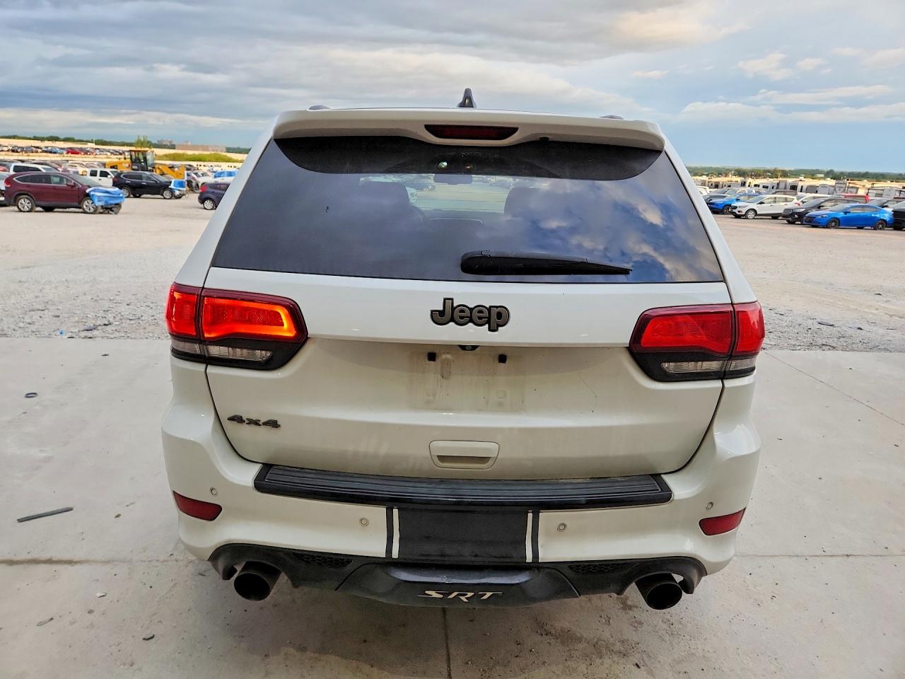 2014 Jeep Grand Cherokee Srt-8 White vin: 1C4RJFDJ8EC225945