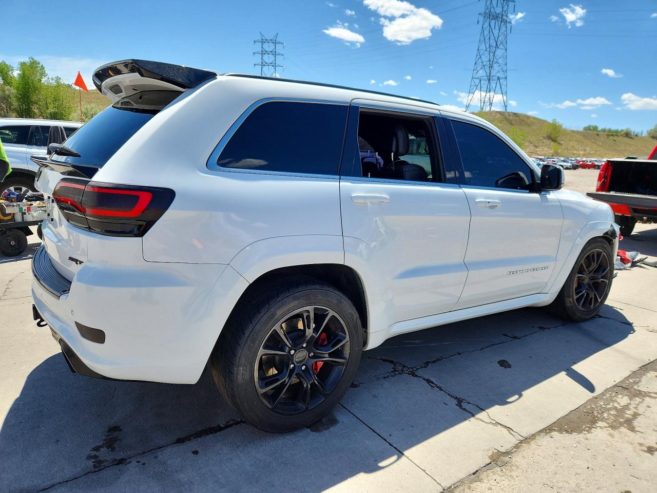 2015 Jeep Grand Cherokee Srt-8 White vin: 1C4RJFDJ8FC700074