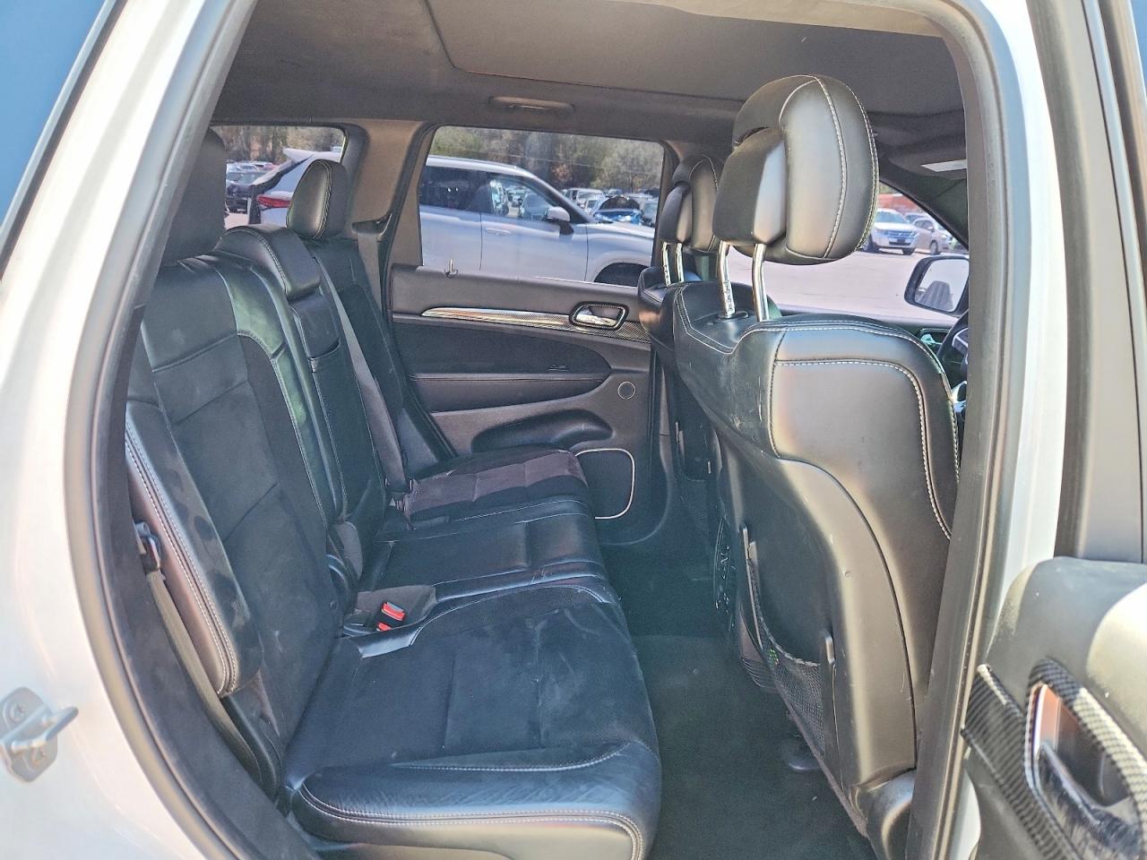 2015 Jeep Grand Cherokee Srt-8 White vin: 1C4RJFDJ8FC700074