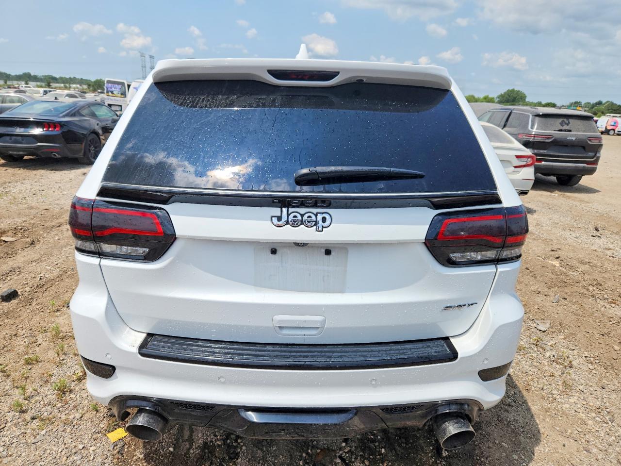 2015 Jeep Grand Cherokee Srt-8 Белый vin: 1C4RJFDJ9FC942453