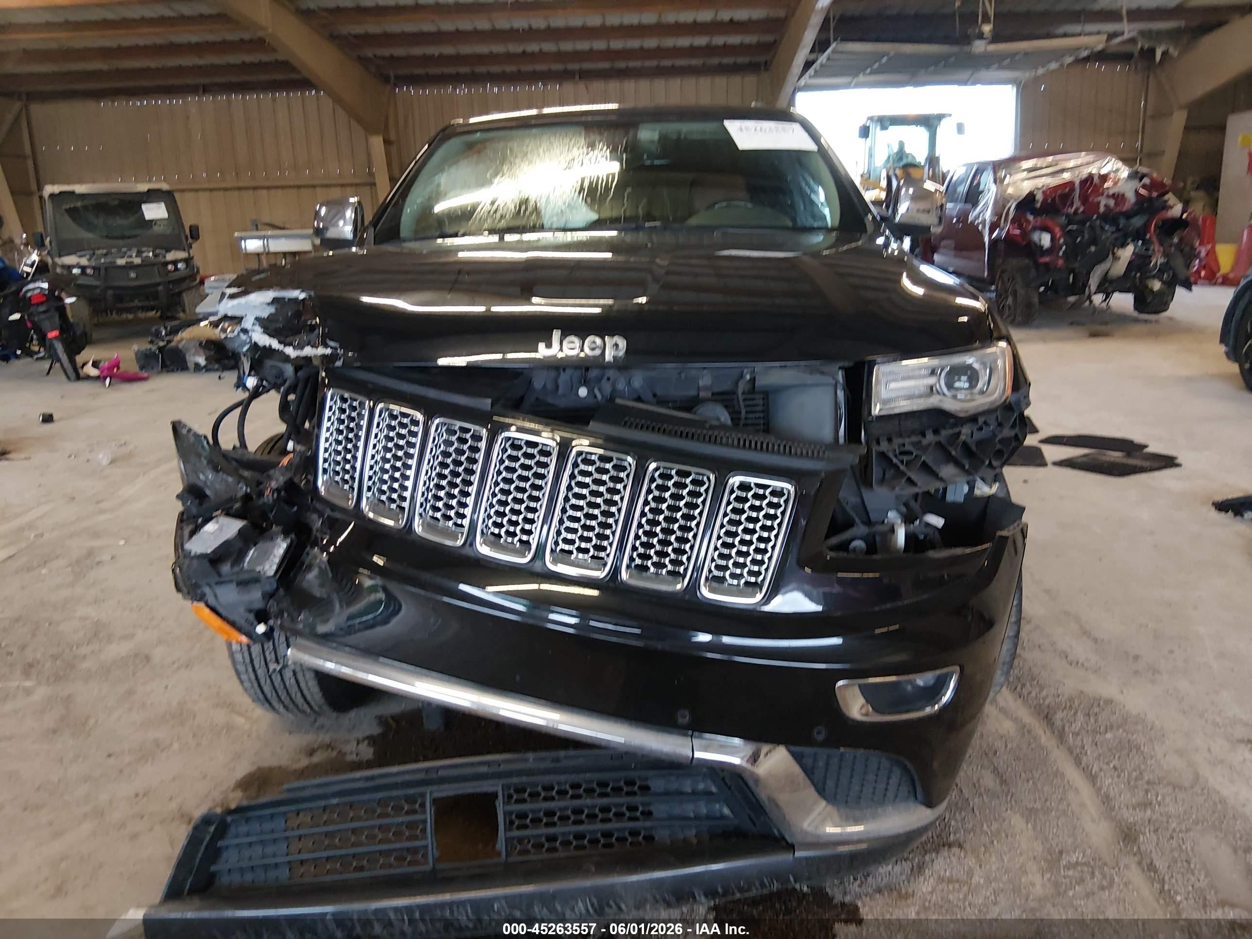 2015 Jeep Grand Cherokee Summit Черный vin: 1C4RJFJG0FC853685