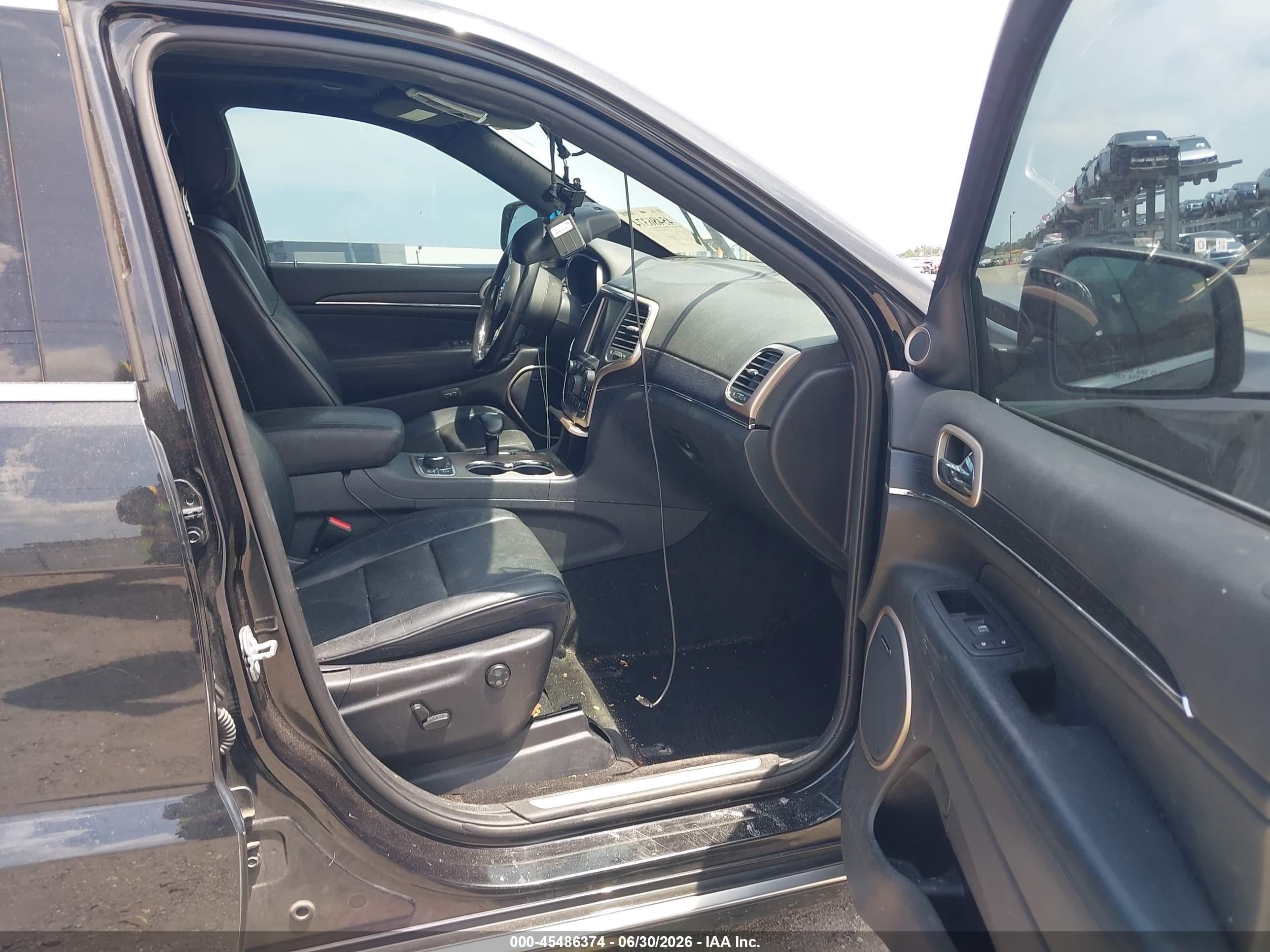 2015 Jeep Grand Cherokee Summit Черный vin: 1C4RJFJG3FC871579