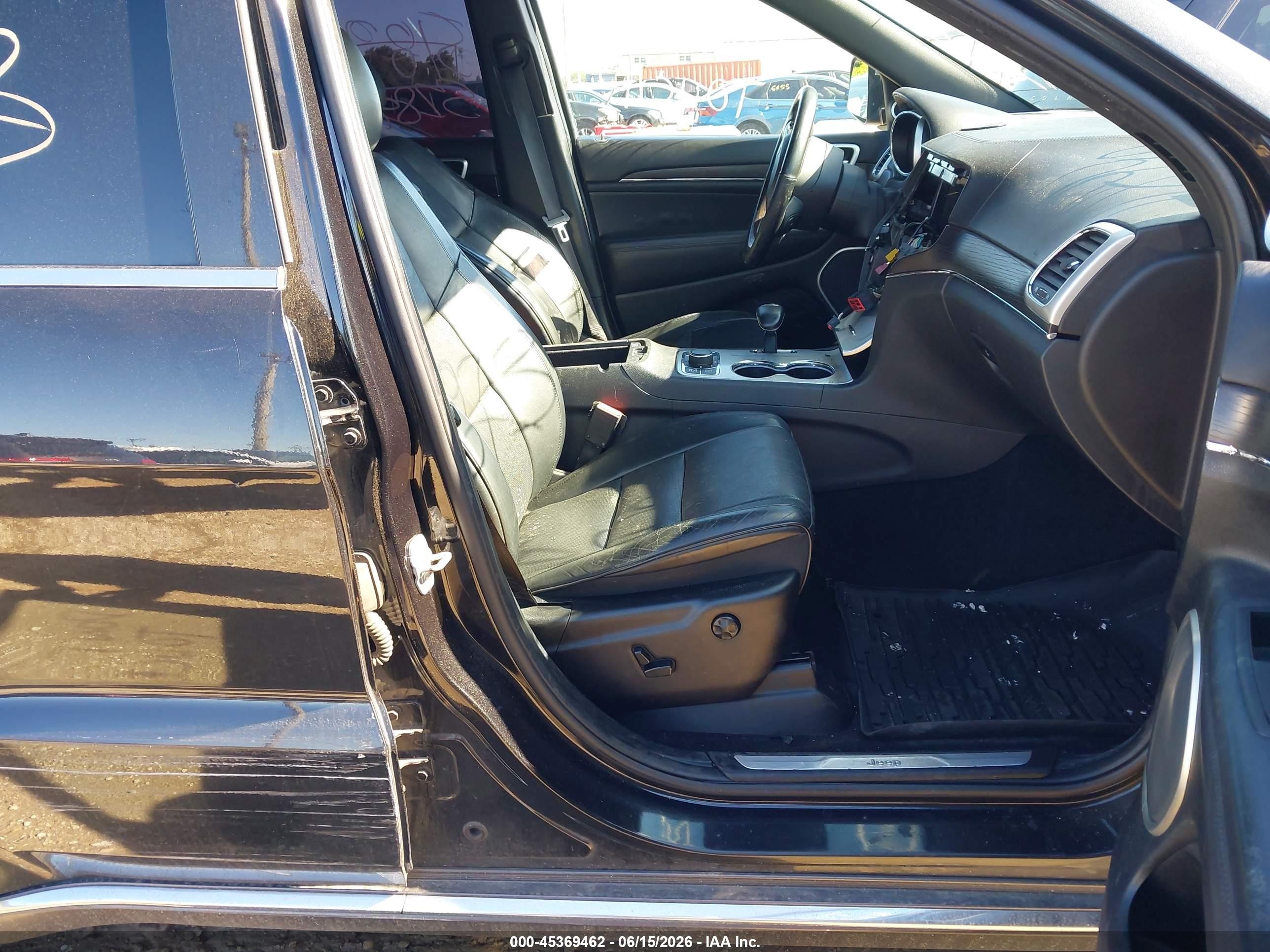 2014 Jeep Grand Cherokee   Black vin: 1C4RJFJG5EC125682