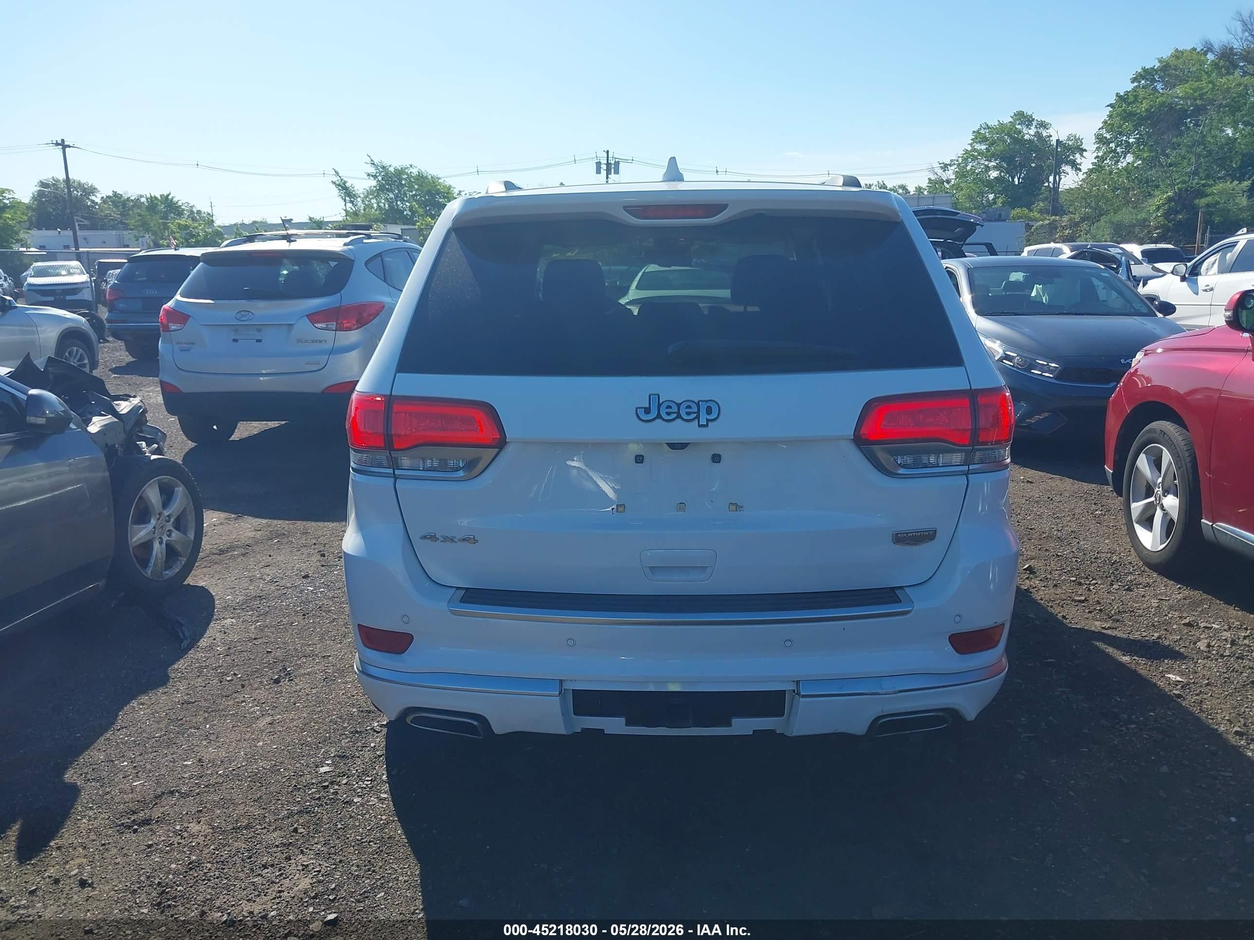 2015 Jeep Grand Cherokee Summit White vin: 1C4RJFJG5FC667575
