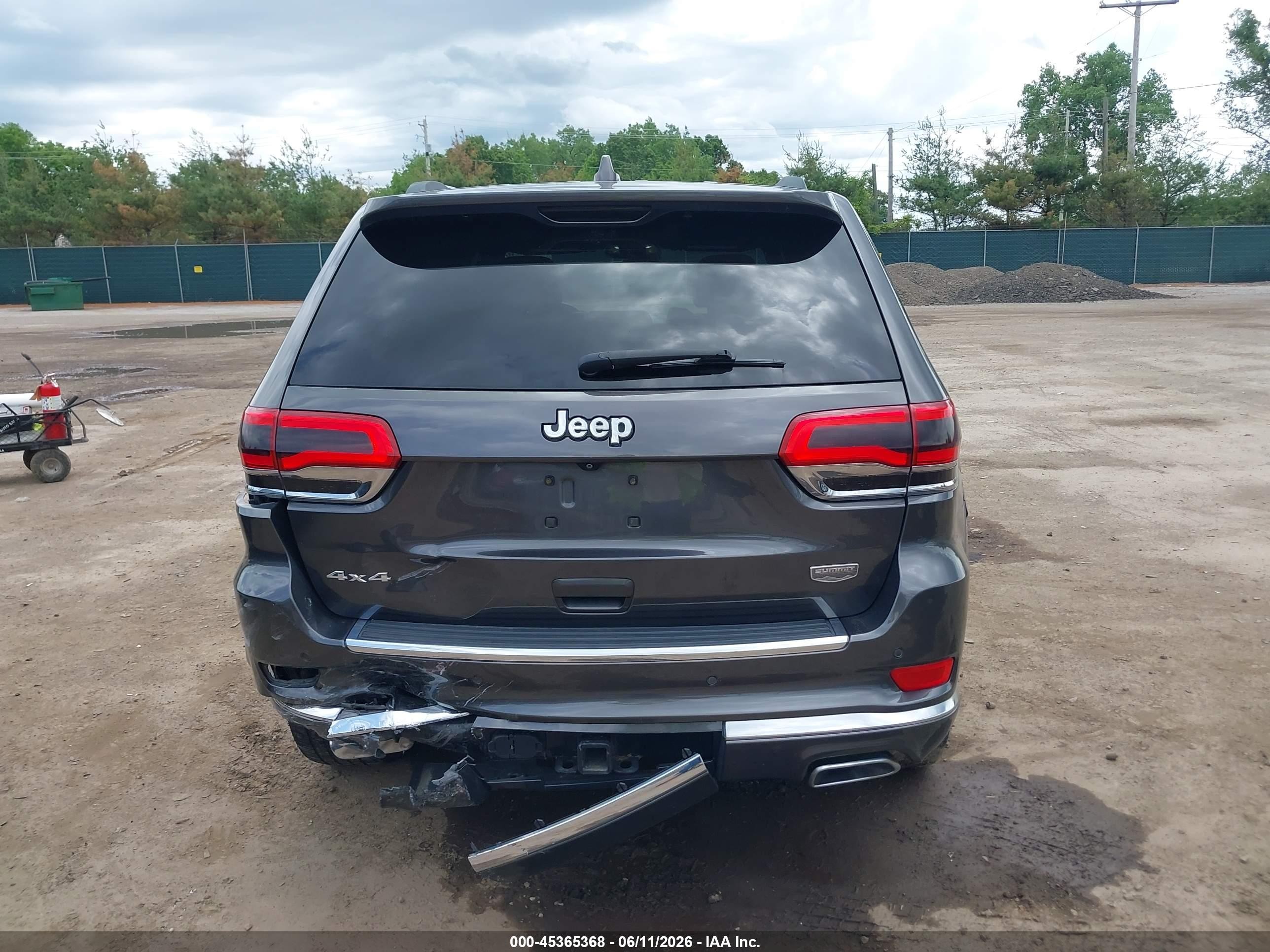 2015 Jeep Grand Cherokee Summit Gray vin: 1C4RJFJG7FC769105