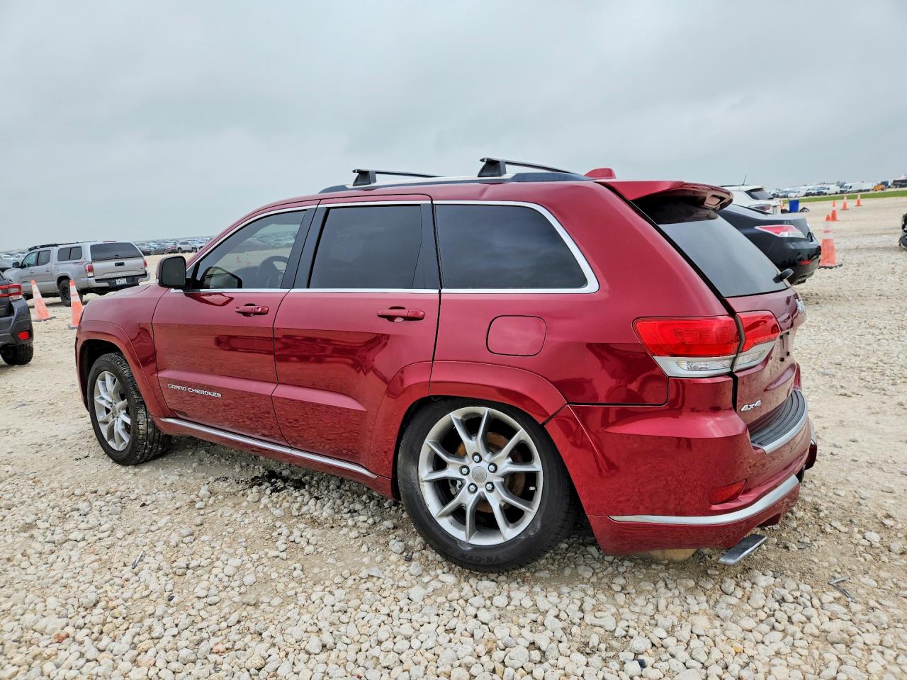 2015 Jeep Grand Cherokee Summit Red vin: 1C4RJFJG7FC785661