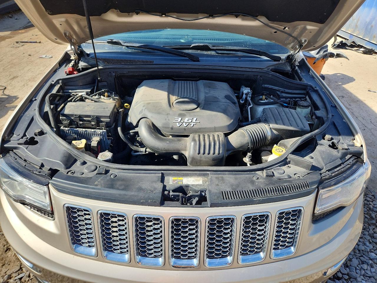 2014 Jeep Grand Cherokee Summit Tan vin: 1C4RJFJGXEC179799
